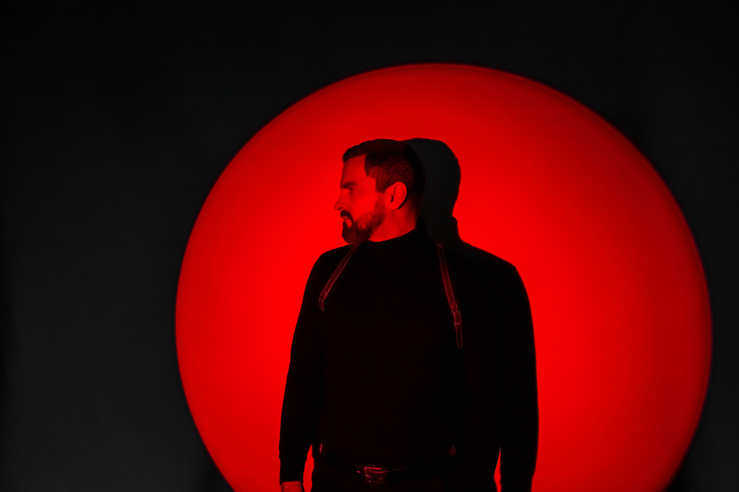 Дмитрий смог примерить на себя несколько интересных образов, и во всех он был гармоничным. Фотограф в Москве Анна Яковлева