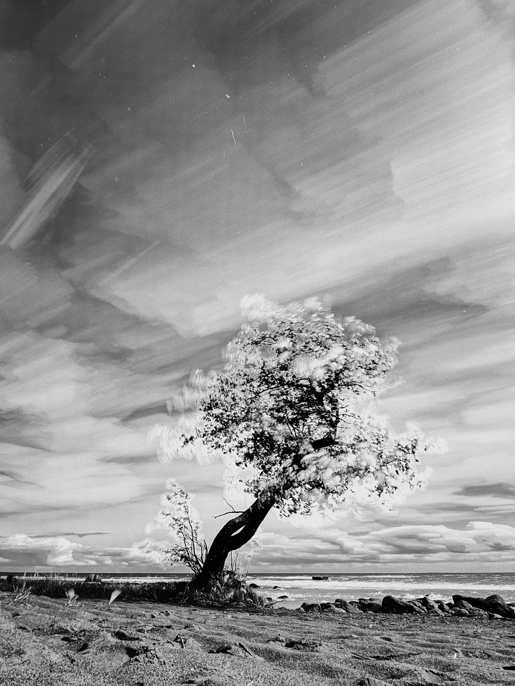 Современная концептуальная фотография о теле, уязвимости и идентичности. Визуальная практика на стиле честности, пост-иронии и искусства.Рекламная фотография, Концептуальная фотография, Современный художник, Психология, Коммерческий фотограф, Репортажный фотограф, Стрит фотография, Арт, Сюрреализм, Мобильная фотография, Снято на айфон, Дима Бурза