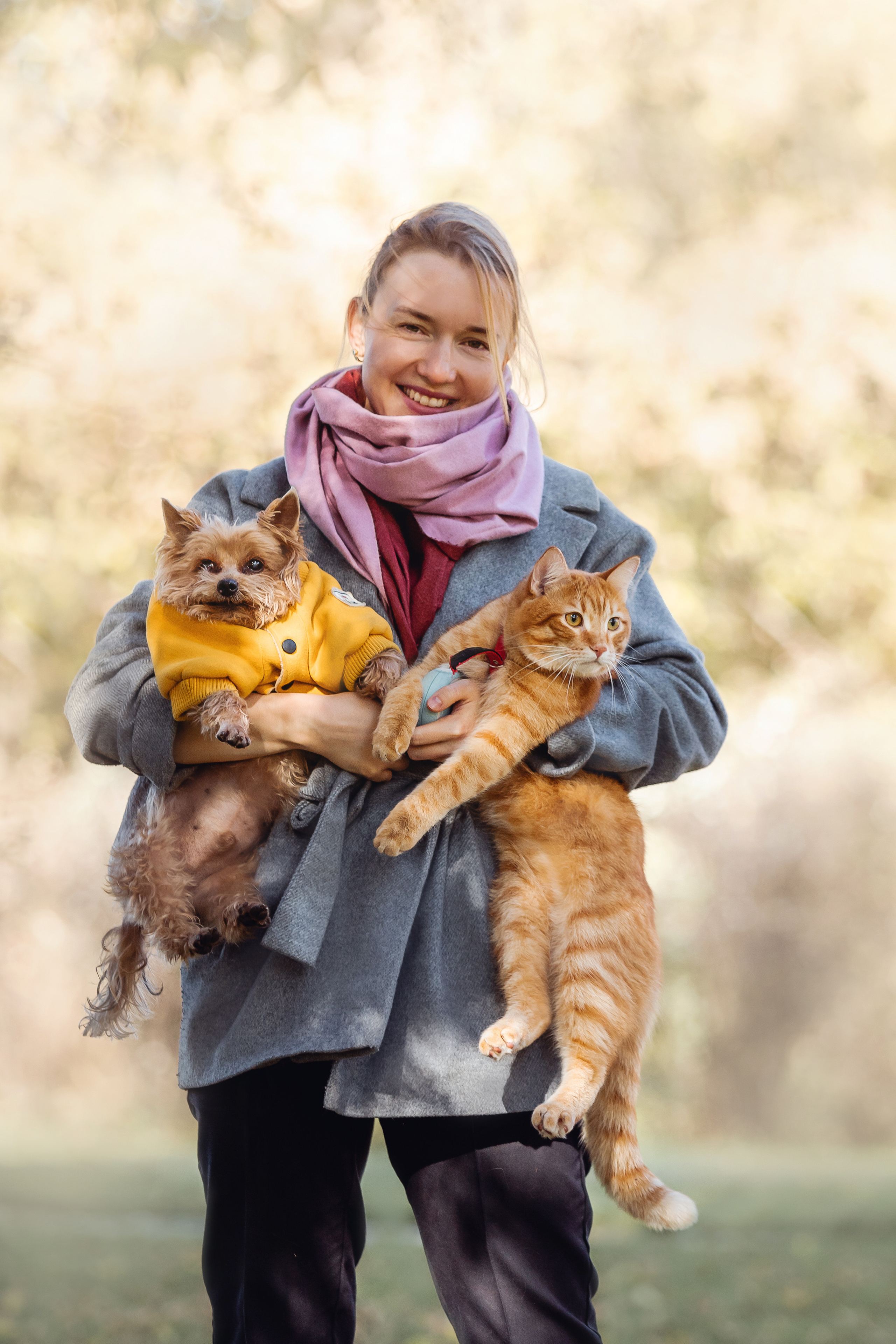 Фотосессия с собакой и котом. Ира, йорк Филя и кот Леброн