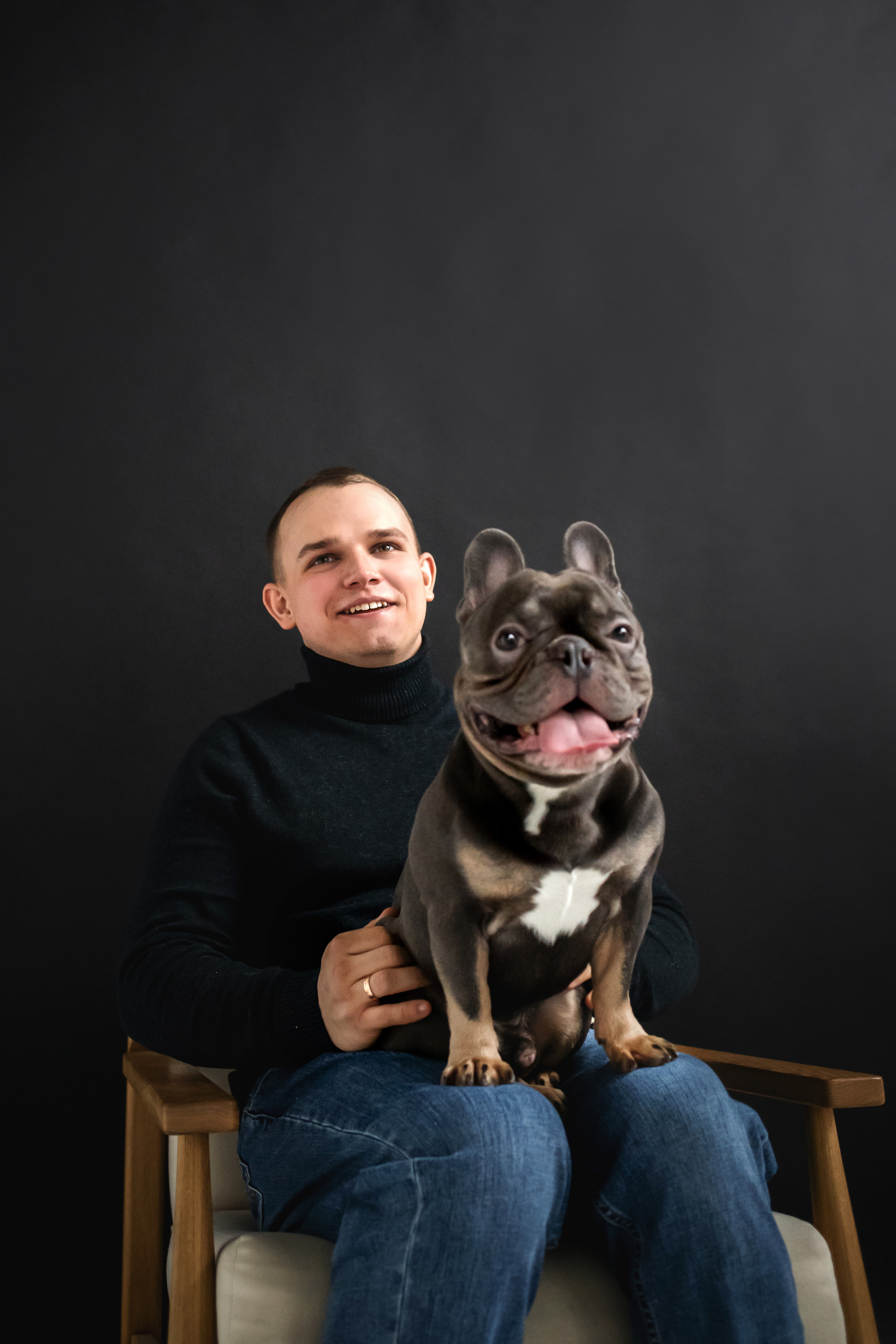 Фотосессия бульдогов Лео и Марса в догфрендли студии