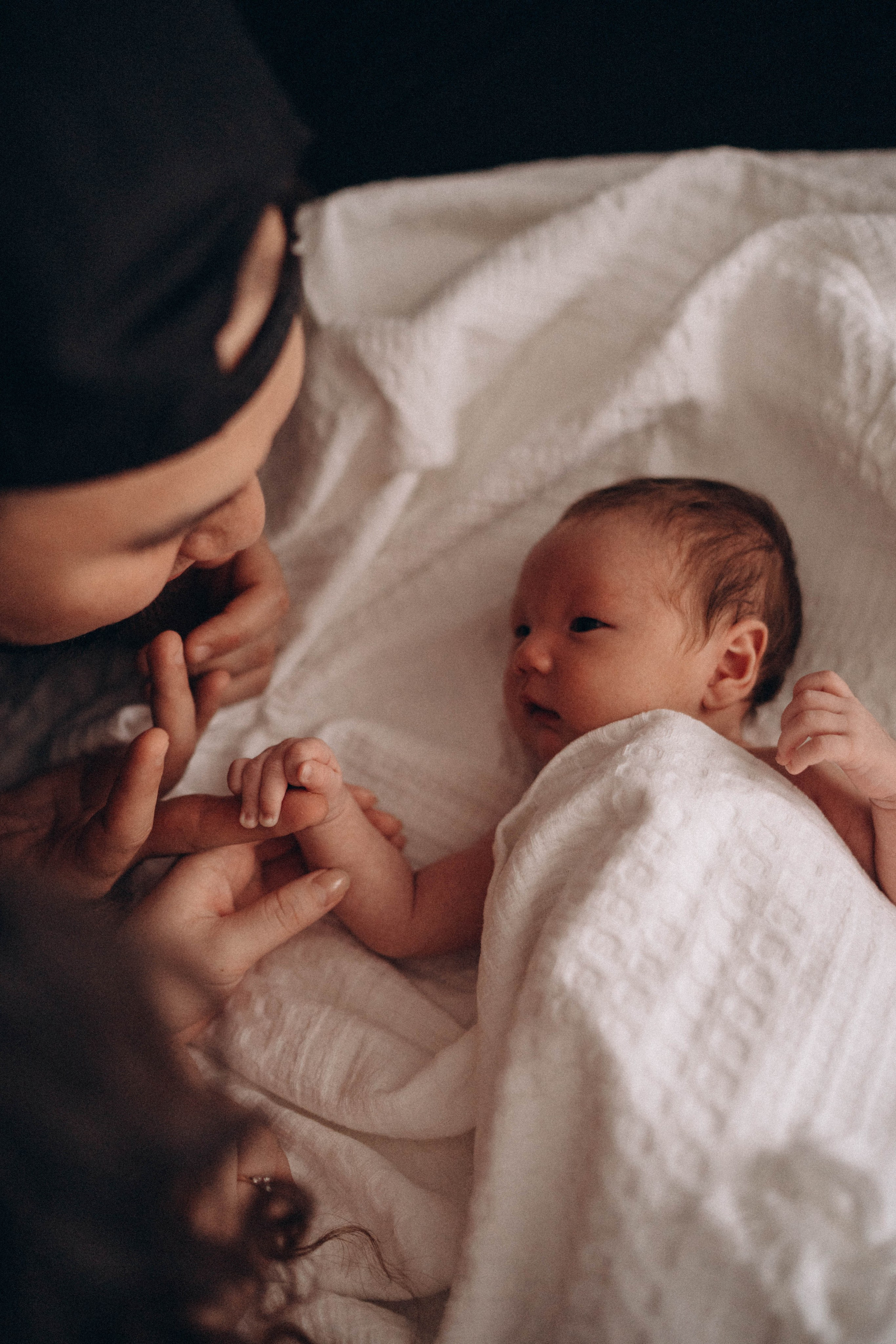 Рустам Айнаш Амир (newborn). Надежда Виховская — семейный фотограф в Астане