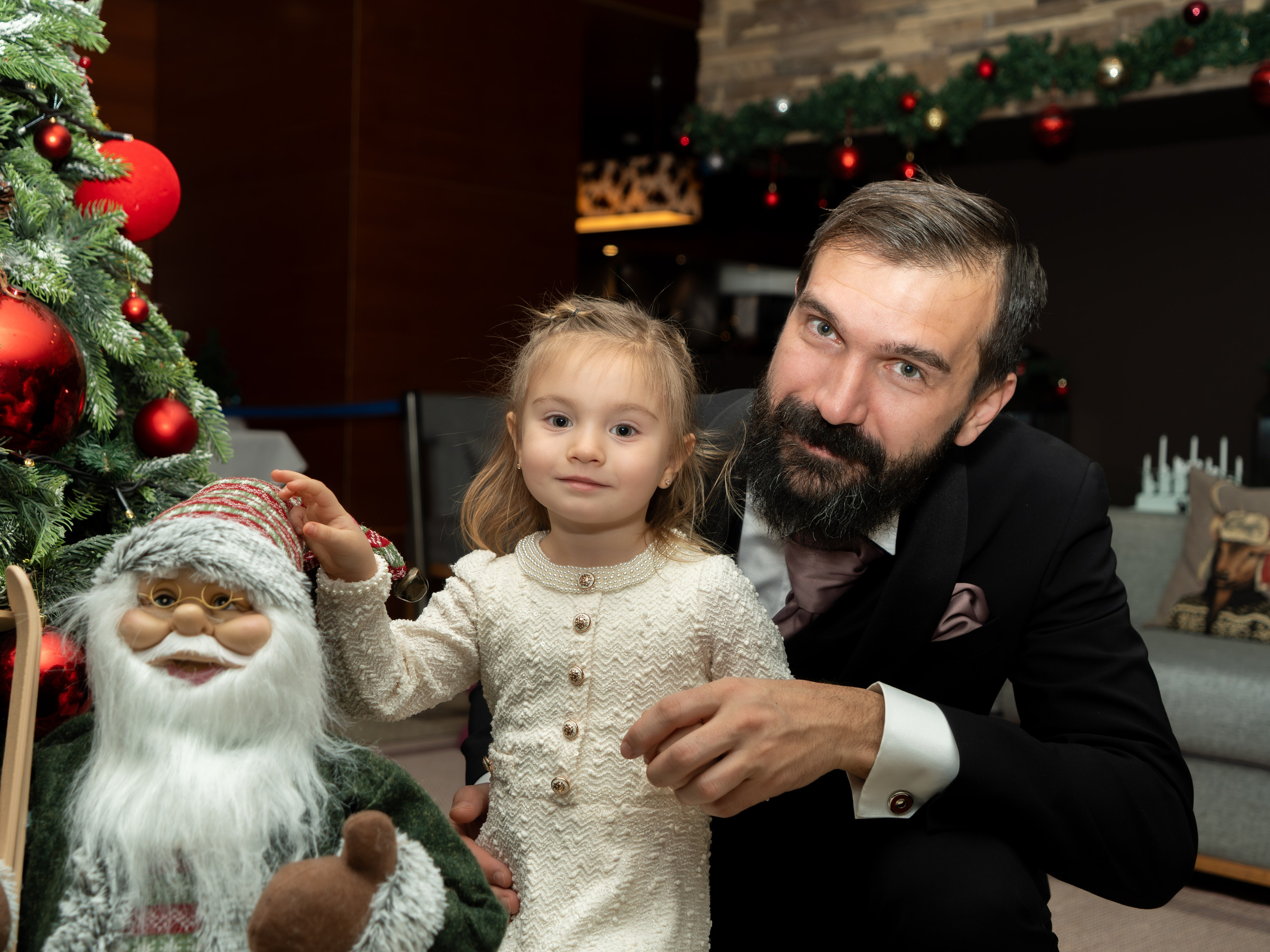 Новый год 2024 в ресторане Эрбелия. Репортажный фотограф в Красной Поляне и Сочи Павлюченко Екатерина