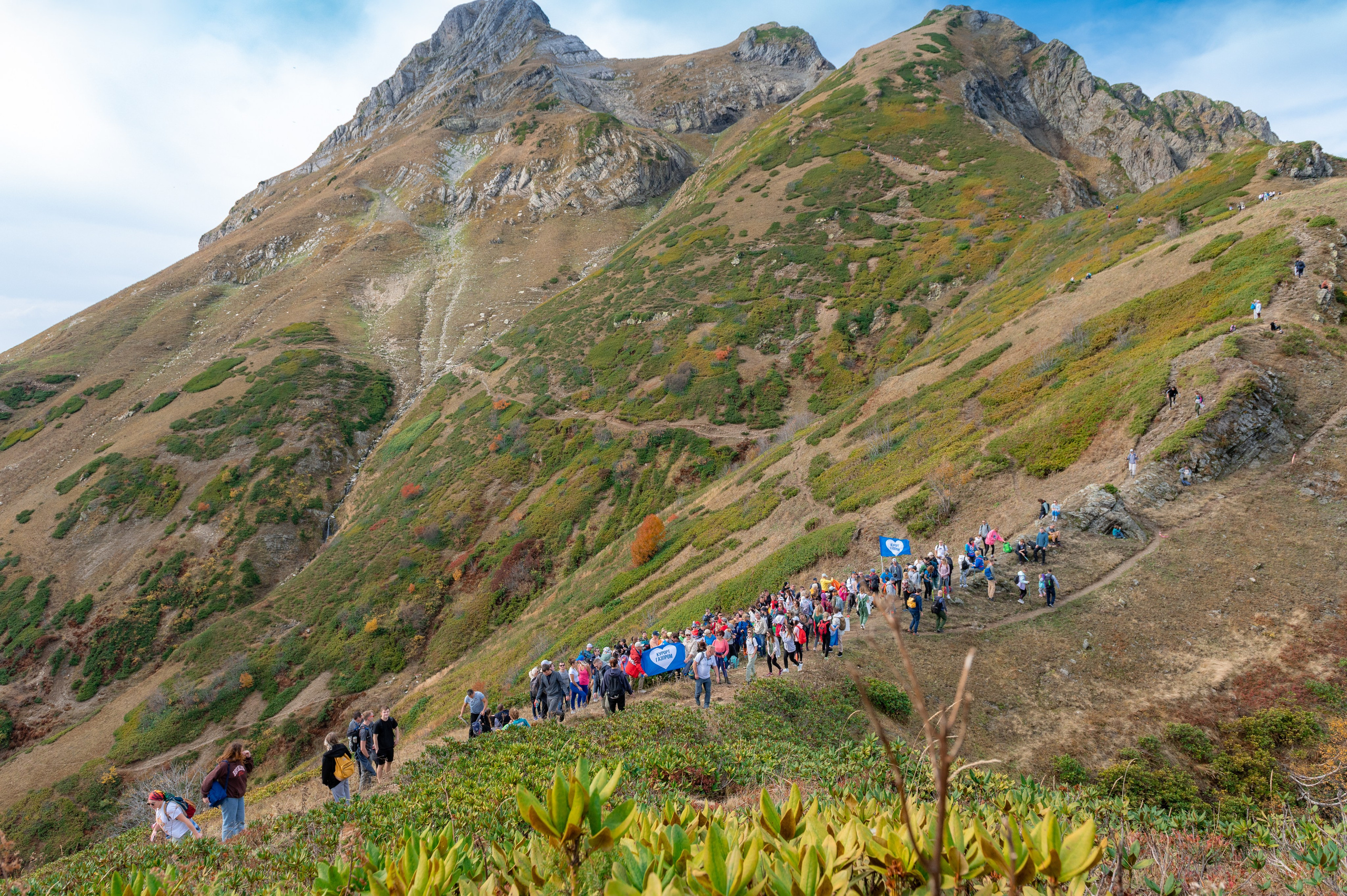 Хайкинг по трем курортам Красной Поляны 2022. Репортажный фотограф в Красной Поляне и Сочи Павлюченко Екатерина