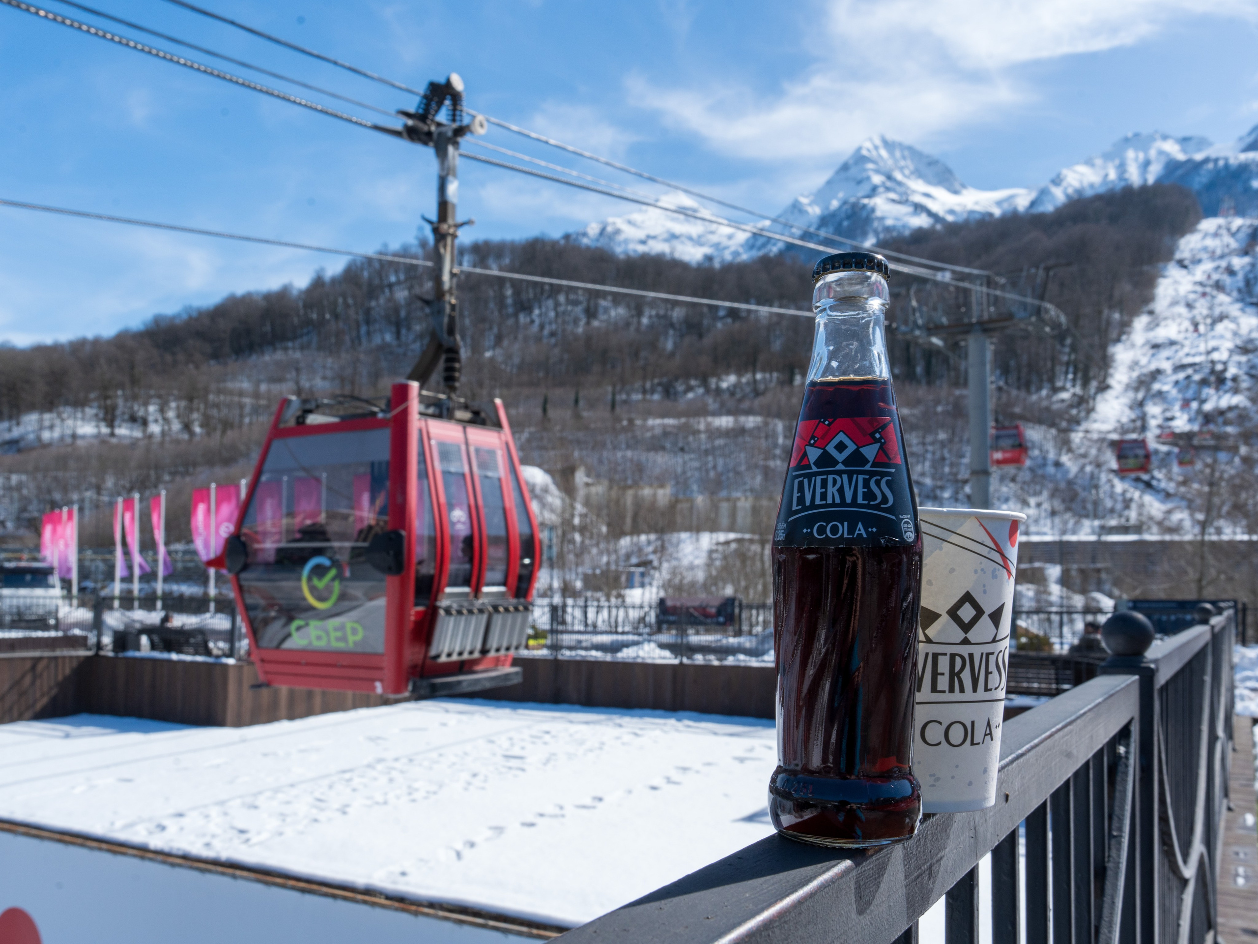 Компания «EVERVESS»: отчет с точек продаж на курортах Красной Поляны. Репортажный фотограф в Красной Поляне и Сочи Павлюченко Екатерина