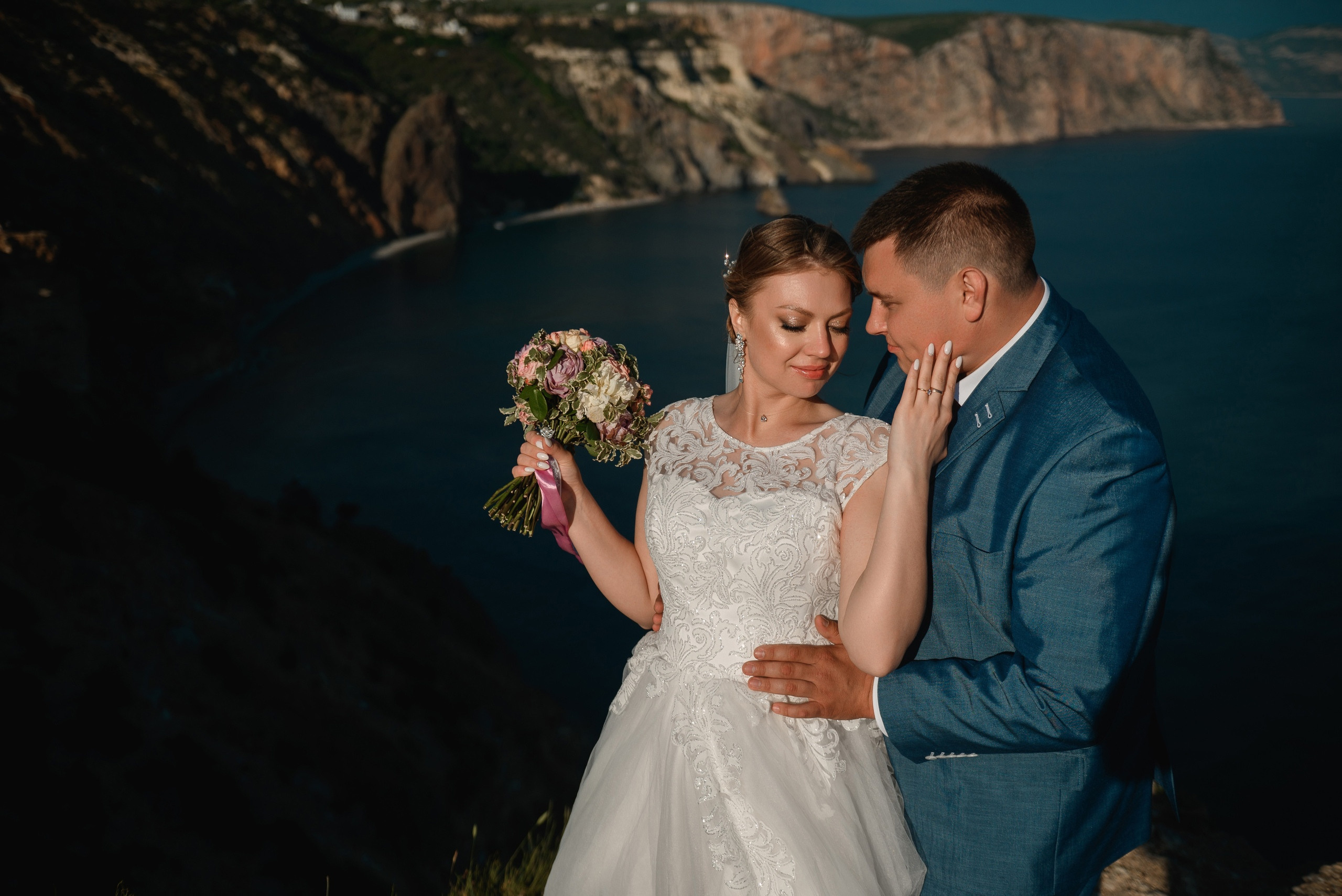 Отзывы о работе  с крымским фотографом. Свадебный фотограф в Крыму Алексей Лобач