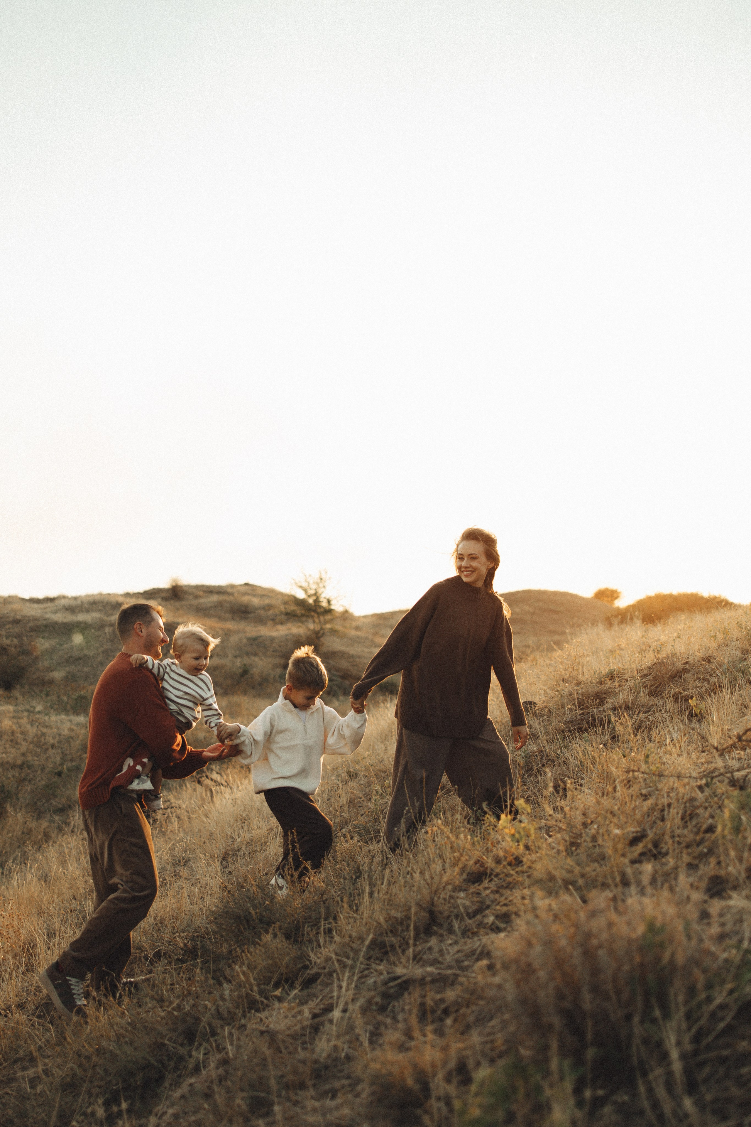 Семейная история, закат в Мержаново. Семейный и детский фотограф, таганрог, ростов-на-дону