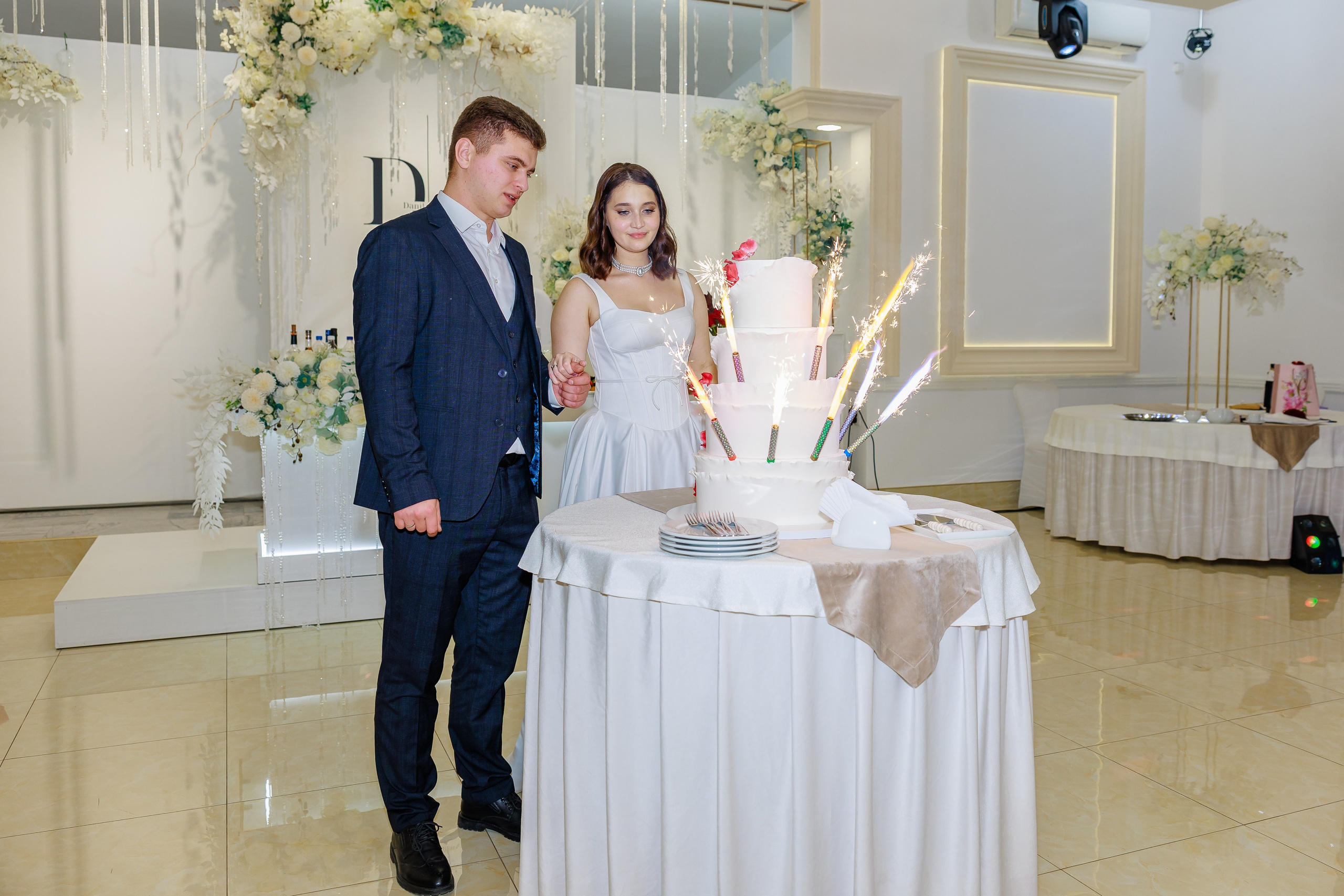 Данил и Сабина банкетный зал Beyaz Hall. Фотограф и видеограф в Крыму и Севастополе