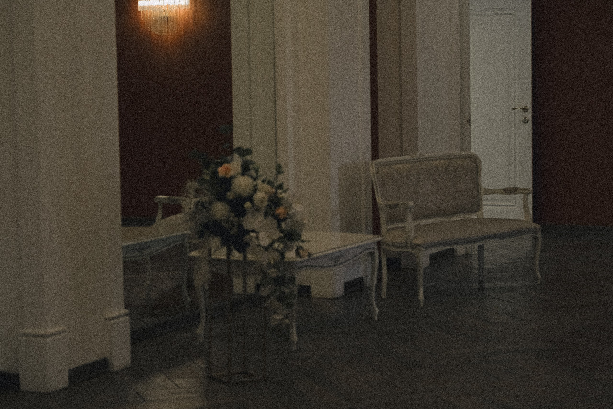 СВАДЕБНАЯ ФОТОСЕСИСИЯ В МЕТРО И ВОЗЛЕ ИСАКИЕВСКОГО СОБОРА В ДОЖДЬ. Профессиональный фотограф, Санкт-Петербург — Виктория Богомолова