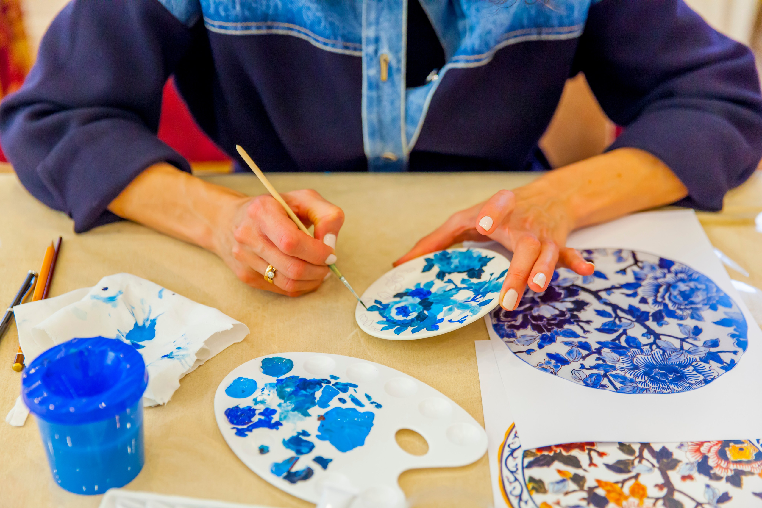 Фарфоровая экспедиция в Петербурге. Ольга Черешнева. Фотограф Александра Степанова