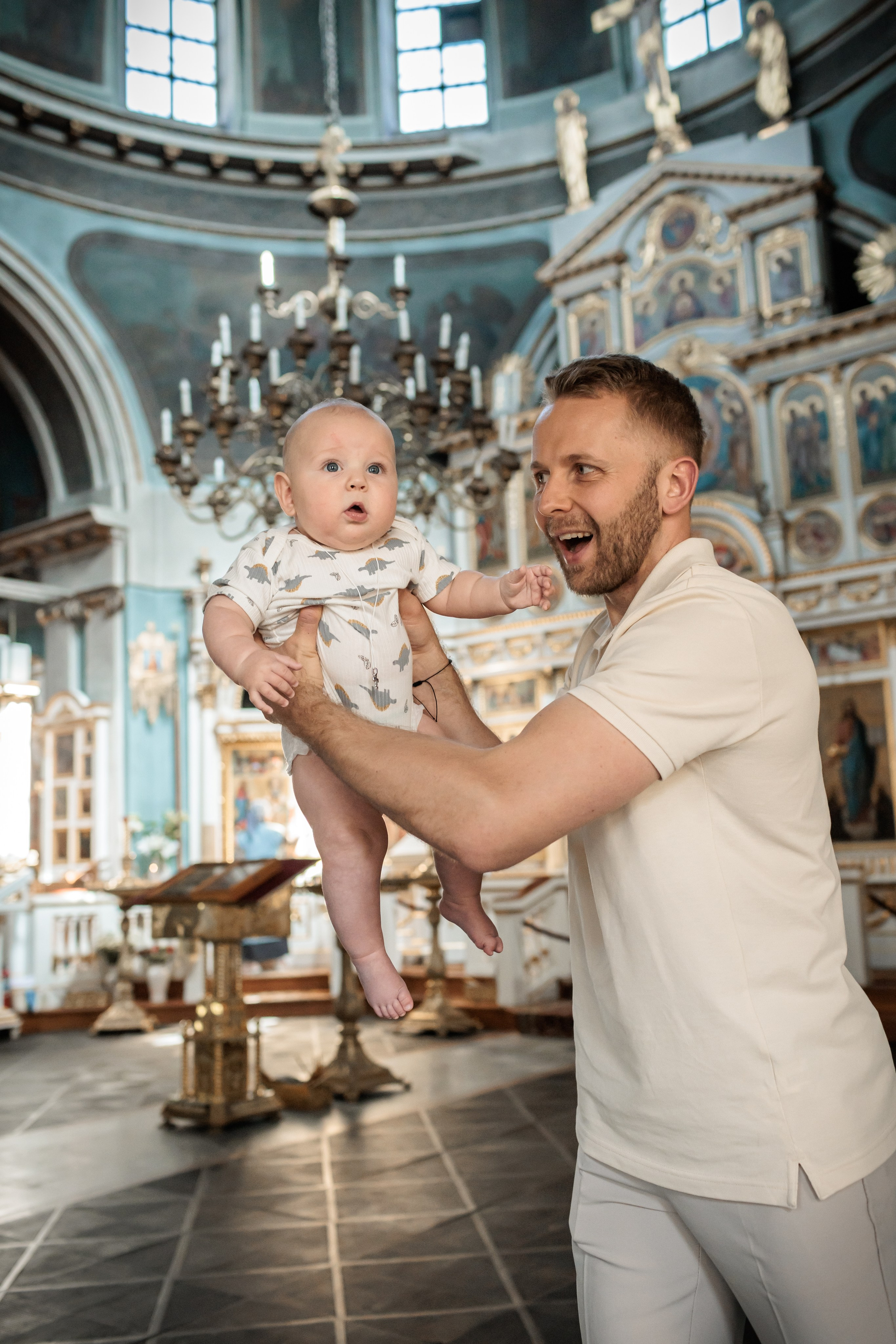Крещение в Храме Успения Пресвятой Богородицы в Косино. Профессиональный фотограф в Москве и Мо Мария Шантарёва