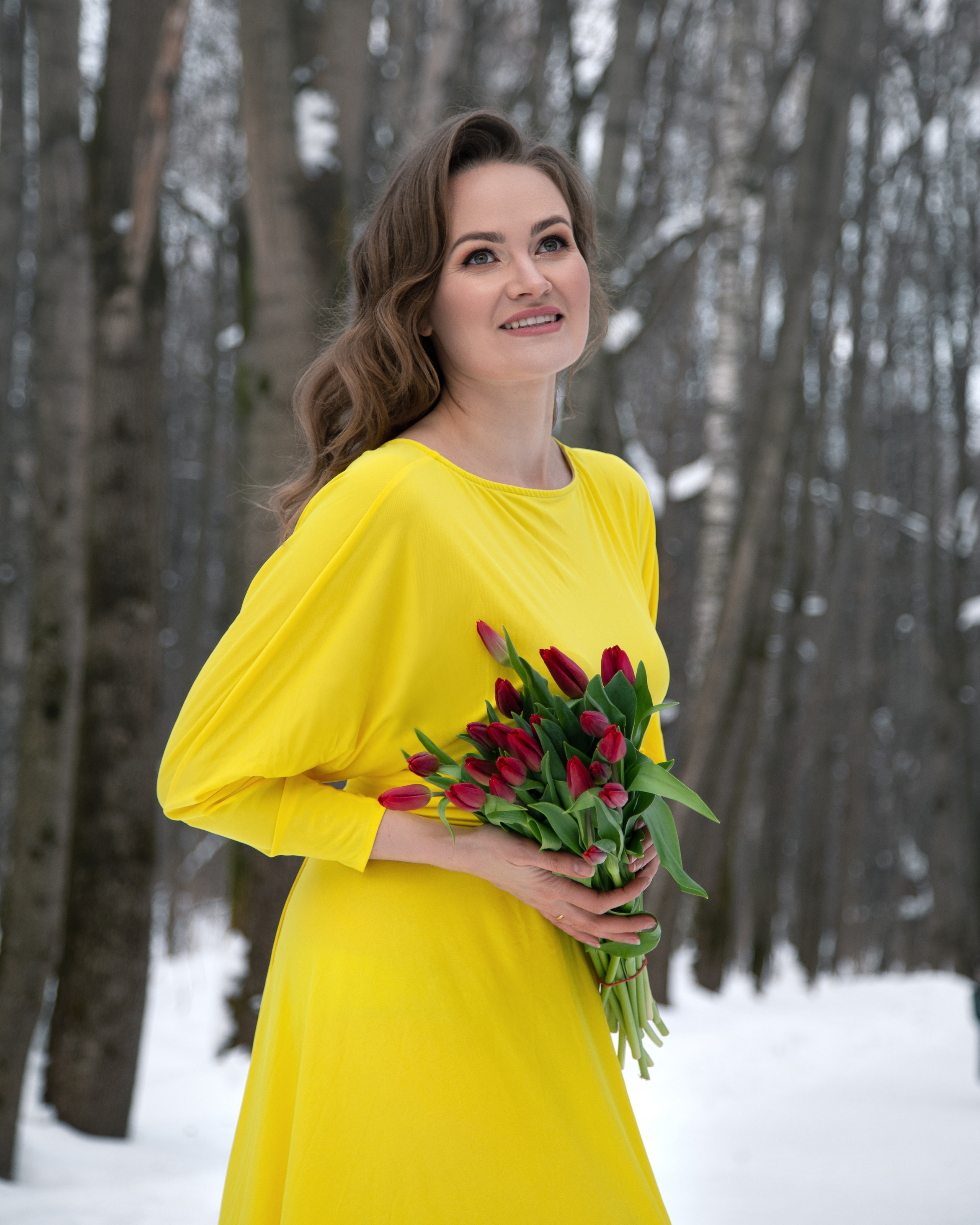 Зимняя фотосессия с тюльпанами — женский портрет в Москве | Анна Татаурова. Фотограф Анна Татаурова | Авторская фотосъемка в Москве