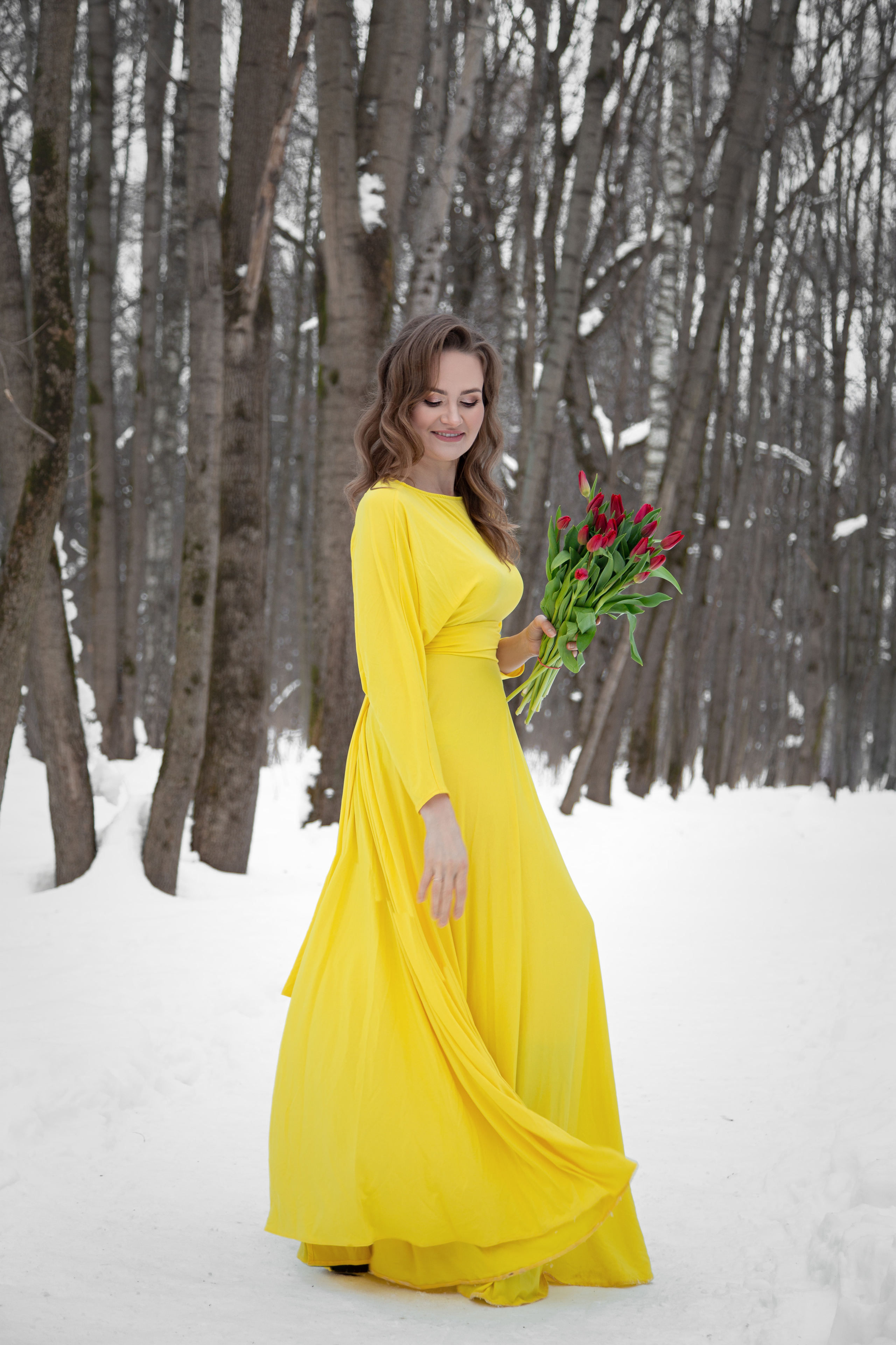 Зимняя фотосессия с тюльпанами — женский портрет в Москве | Анна Татаурова. Фотограф Анна Татаурова | Авторская фотосъемка в Москве