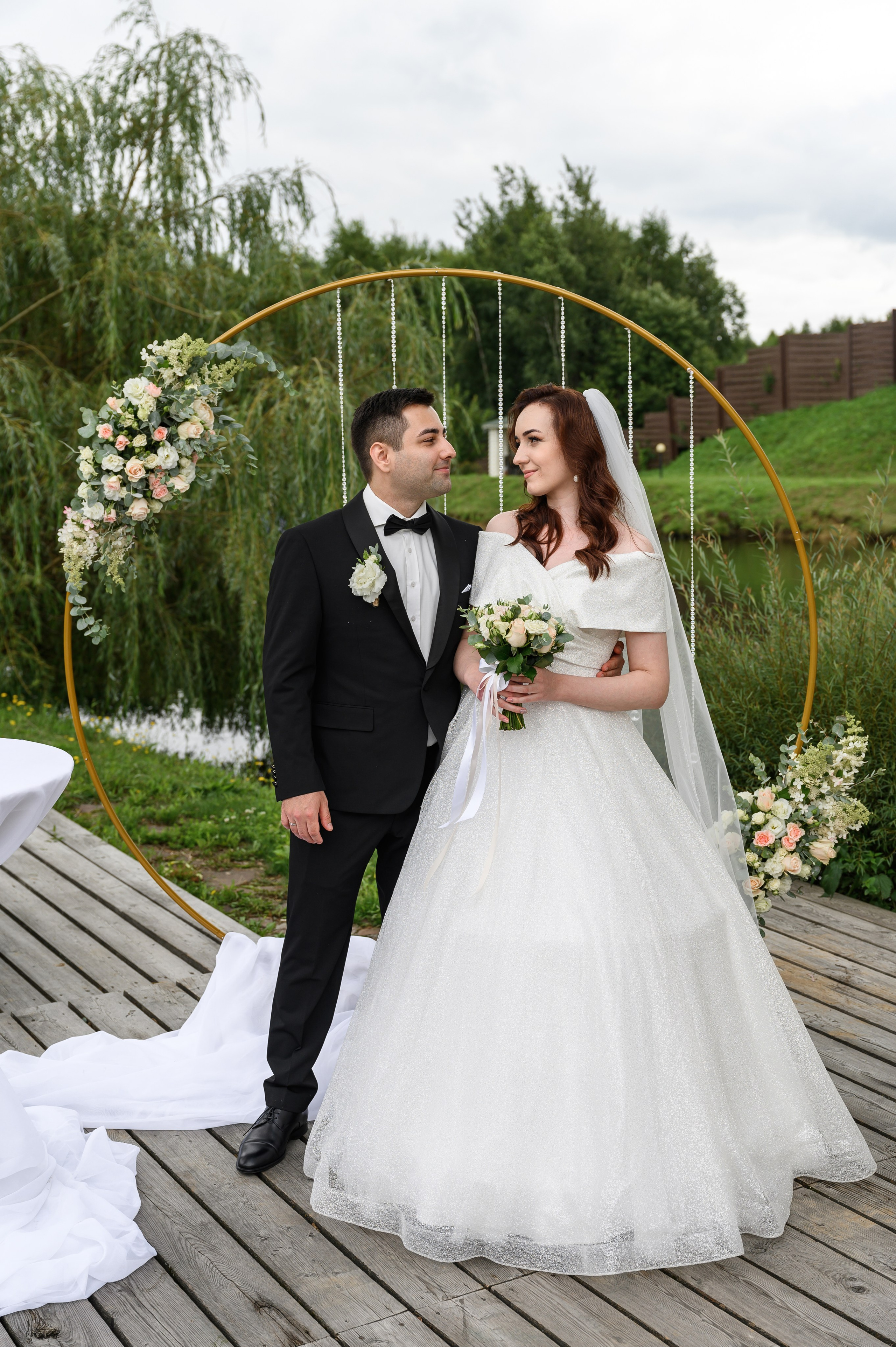 Свадебная фотосессия парк-отель Петрухино-клуб