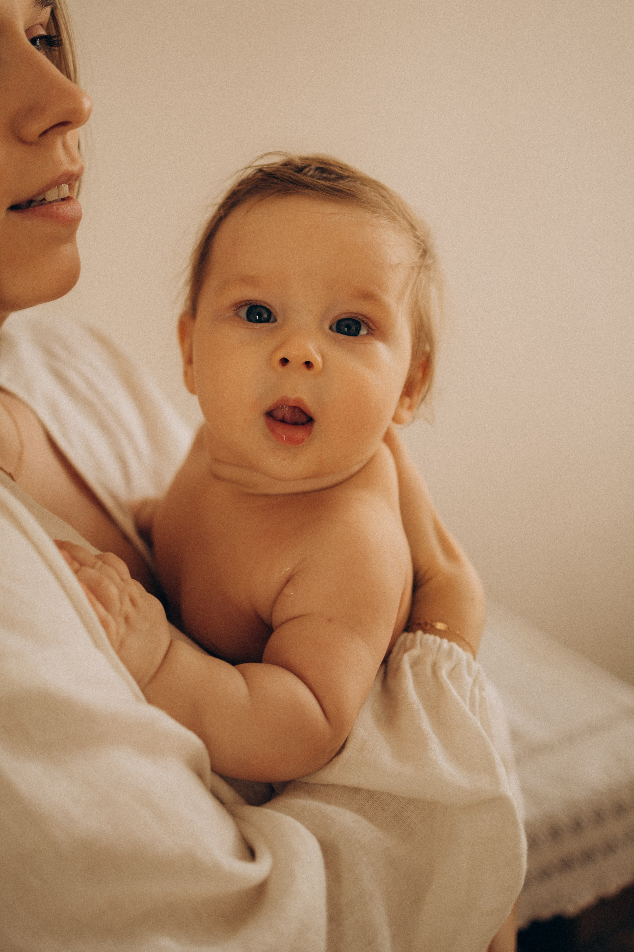 Семейная фотосессия Москва, семейный фотограф в Москве, семейная фотосессия, детский фотограф, семейная фотосессия в студии, фотосессия новорожденного, фотосессия с младенцем, фотосессия с малышом, мама и малыш