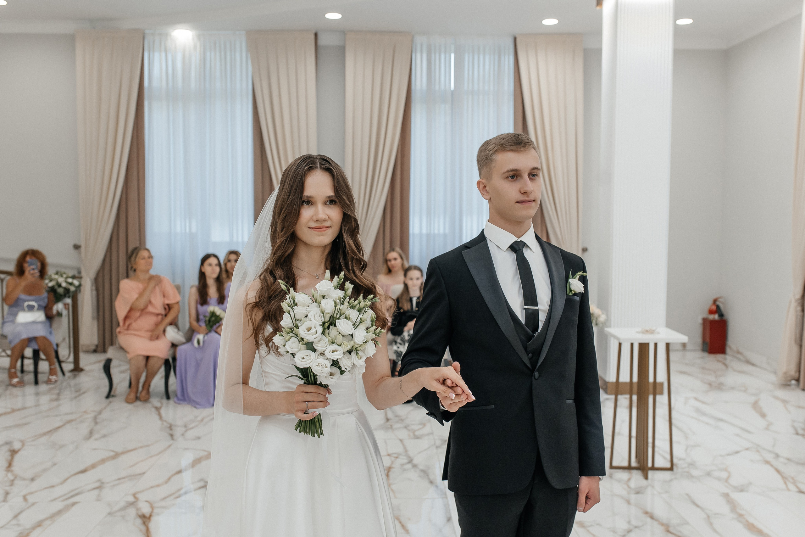 Регистрация брака в Шипиловском дворце бракосочетания. Свадебный фотограф в Москве Дарья Олендарёва