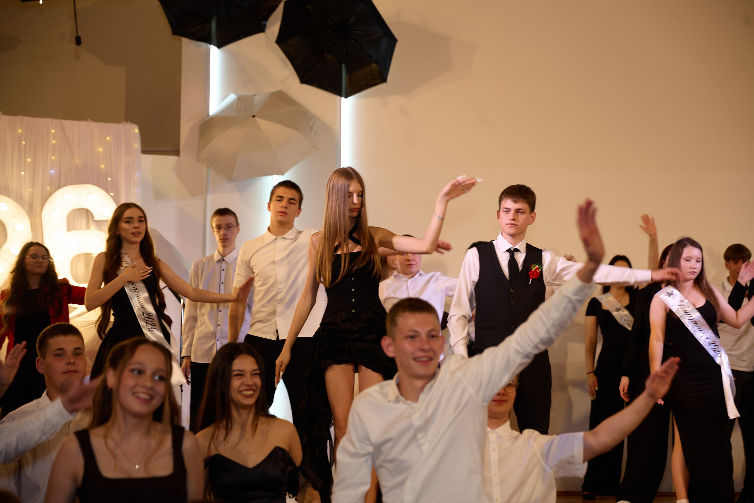 Выпускной в школе 2026.9г. Dariadrugova.ru