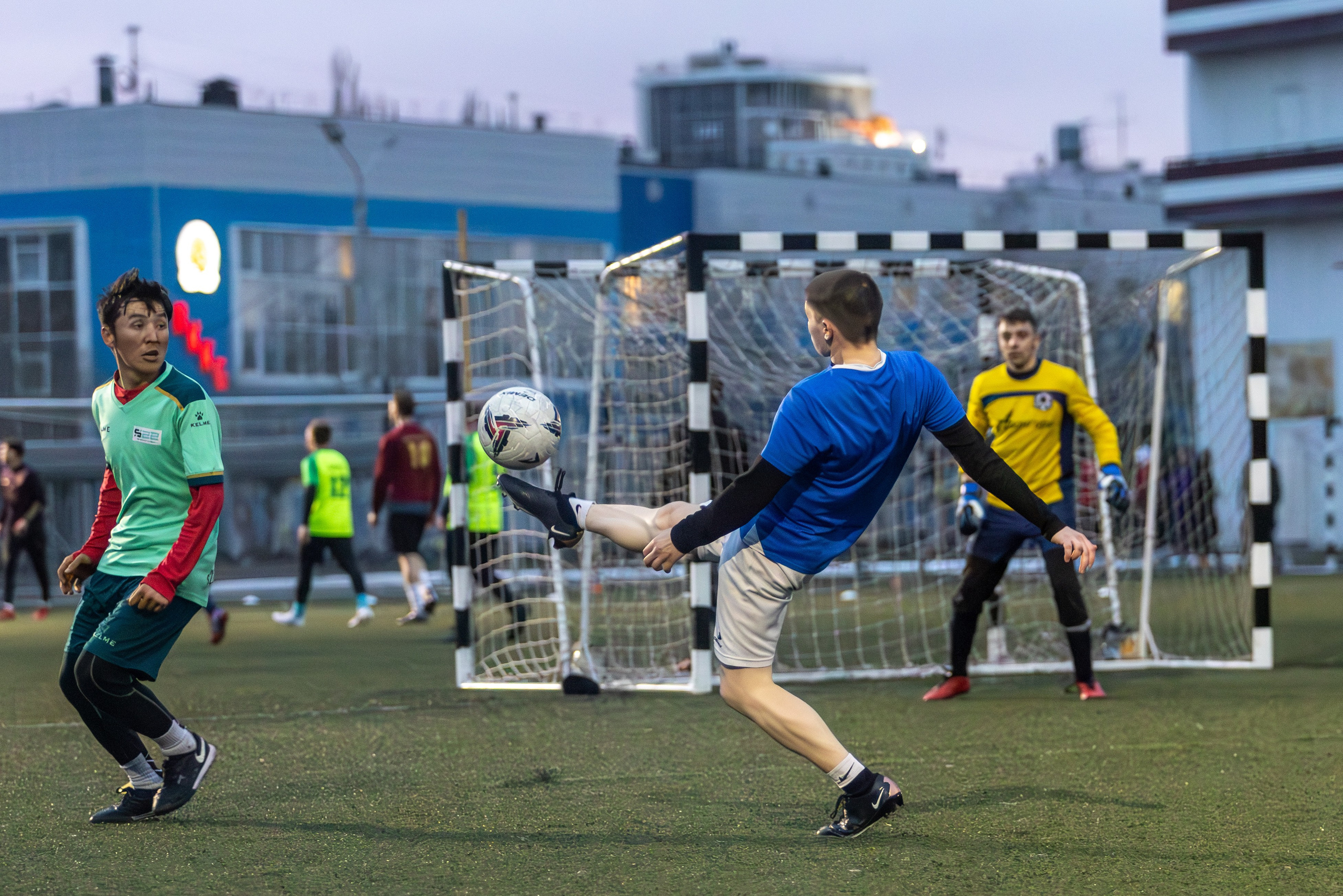 Ночная Футбольная Лига. ПЗСП — S22. 23.04.2026. Репортажный и спортивный фотограф в г. Пермь Зильберг Павел