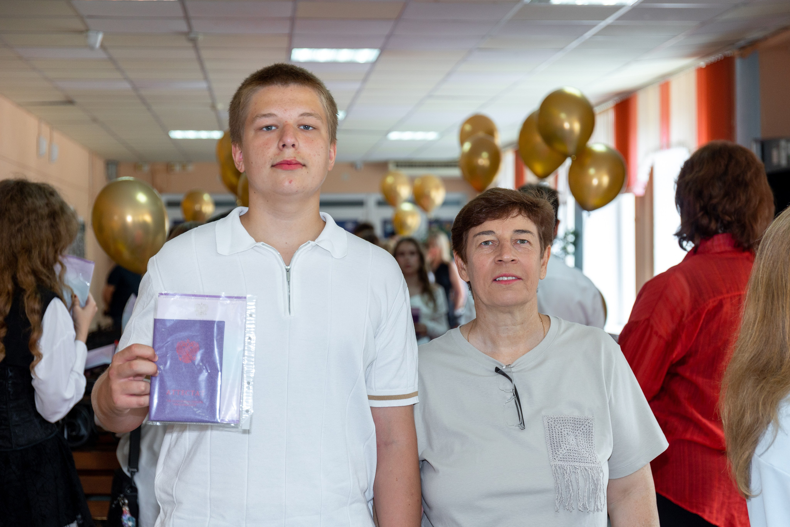 Вручение аттестатов (Гимназия№ 66). Фото и видеосъемка любых мероприятий в городе Краснодаре и Краснодарском крае. Щеколдин Антон