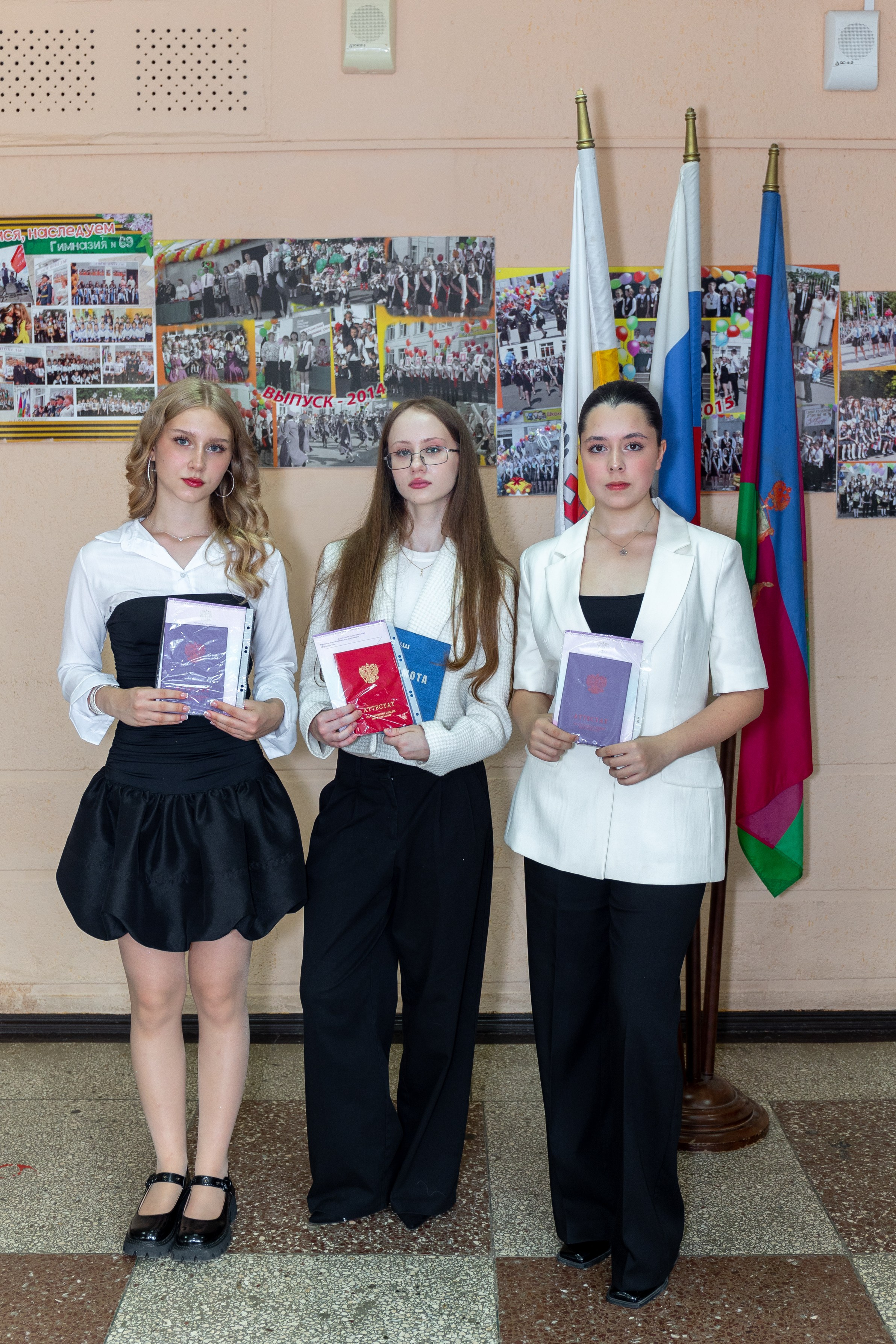 Вручение аттестатов (Гимназия№ 66). Фото и видеосъемка любых мероприятий в городе Краснодаре и Краснодарском крае. Щеколдин Антон