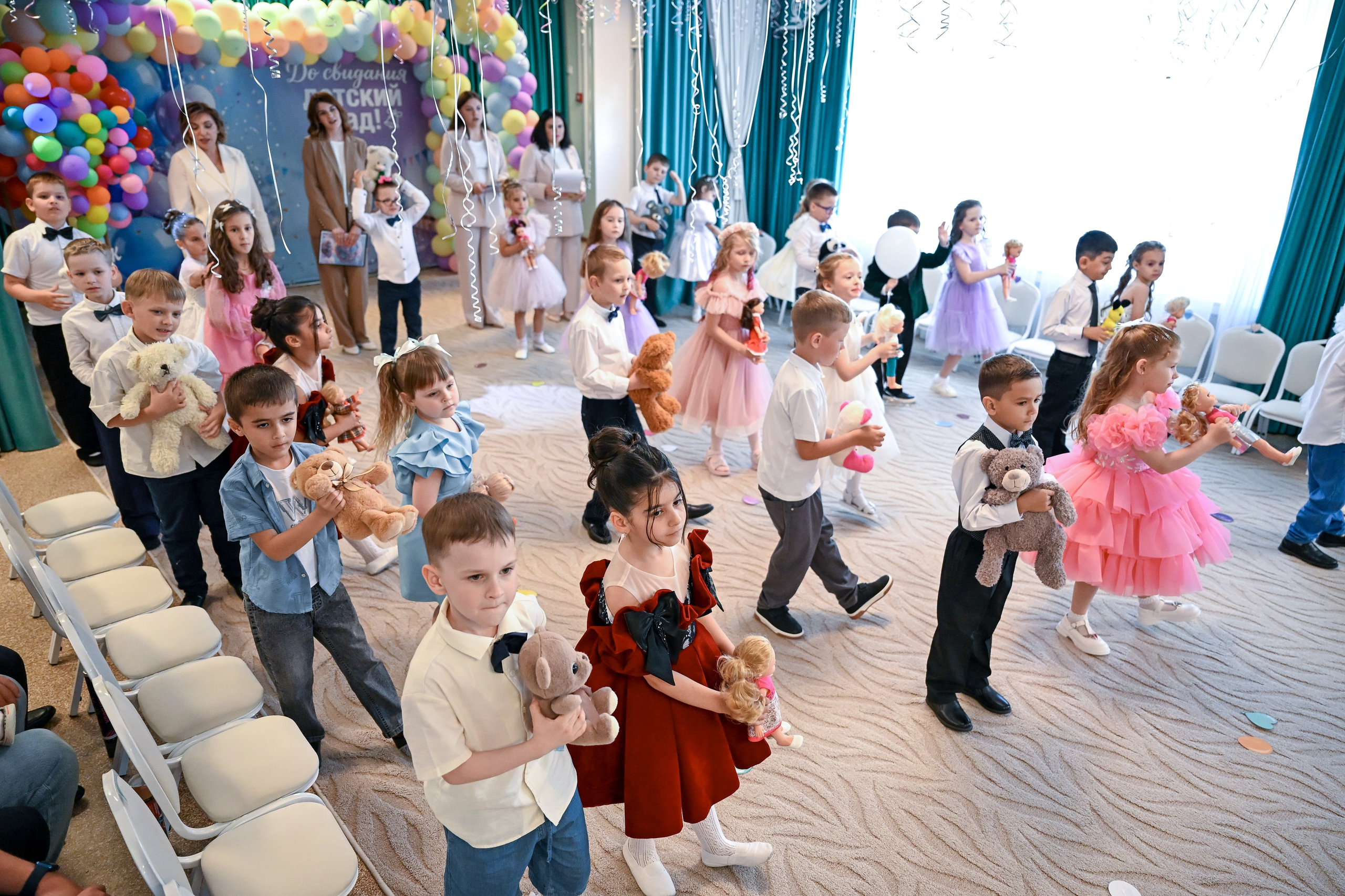 Выпускной детский сад№ 180. Фото и видеосъемка любых мероприятий в городе Краснодаре и Краснодарском крае. Щеколдин Антон