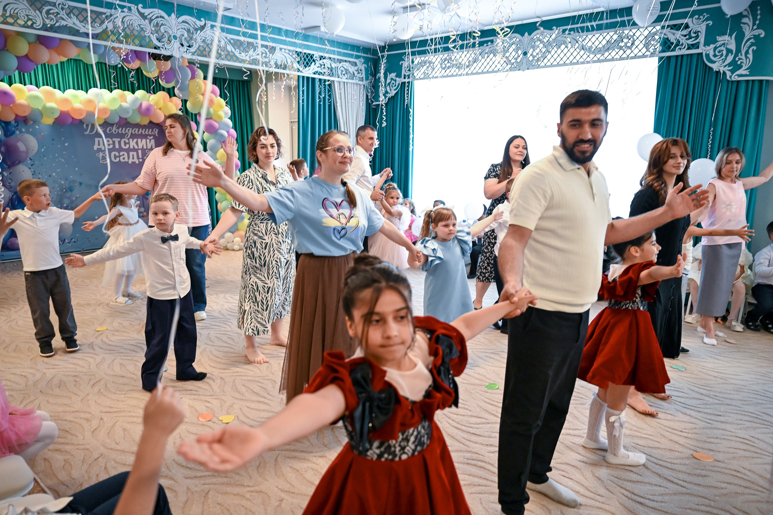Выпускной детский сад№ 180. Фото и видеосъемка любых мероприятий в городе Краснодаре и Краснодарском крае. Щеколдин Антон