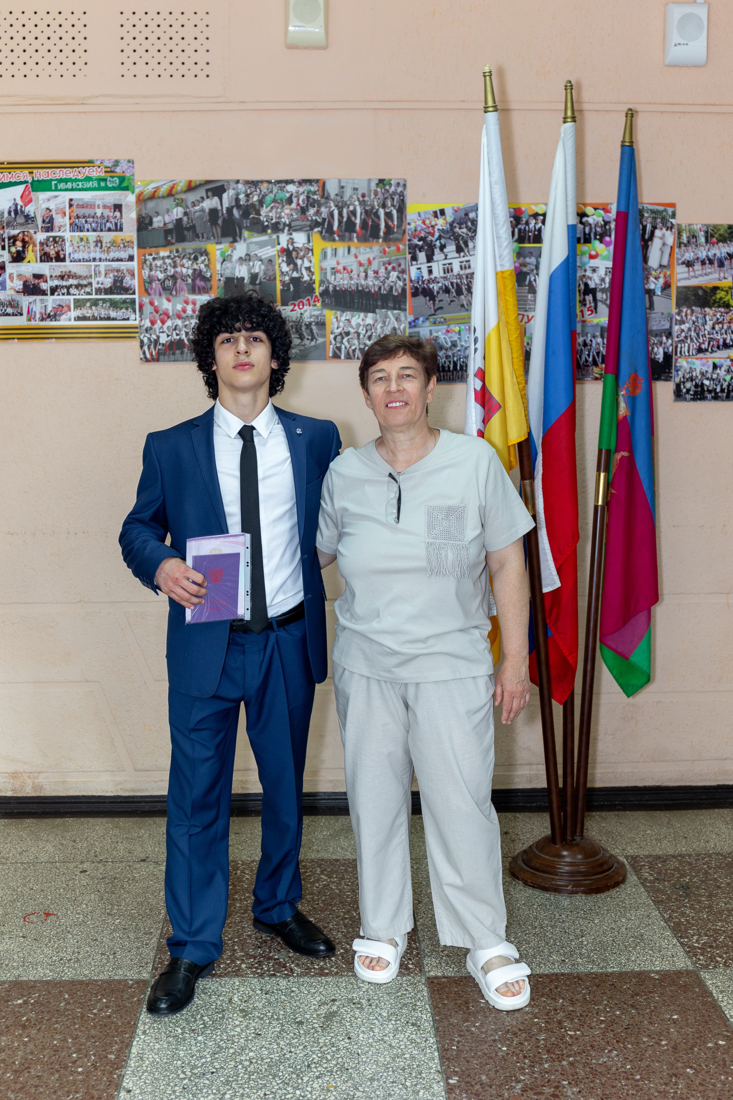 Вручение аттестатов (Гимназия№ 66). Фото и видеосъемка любых мероприятий в городе Краснодаре и Краснодарском крае. Щеколдин Антон