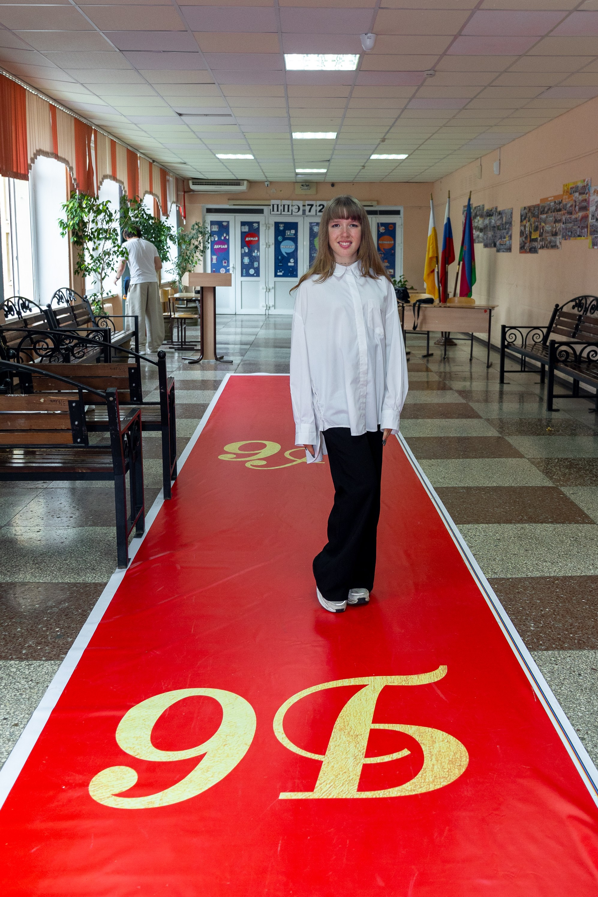 Вручение аттестатов (Гимназия№ 66). Фото и видеосъемка любых мероприятий в городе Краснодаре и Краснодарском крае. Щеколдин Антон