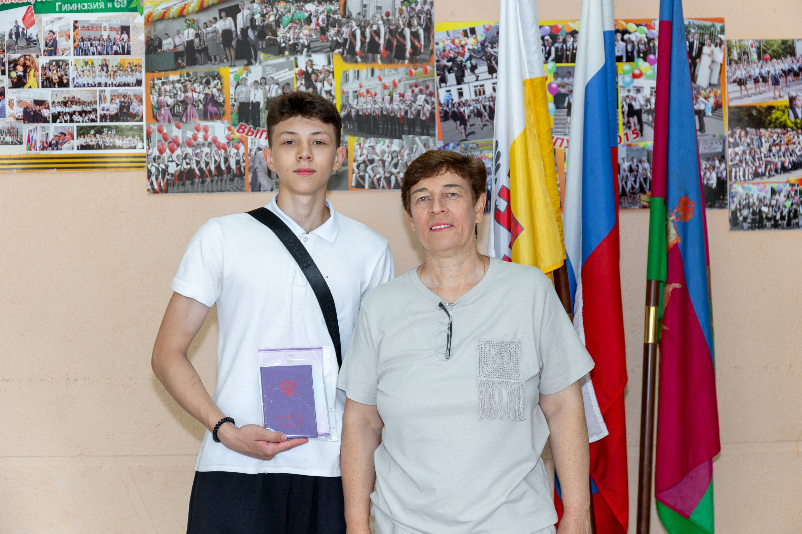 Вручение аттестатов (Гимназия№ 66). Фото и видеосъемка любых мероприятий в городе Краснодаре и Краснодарском крае. Щеколдин Антон