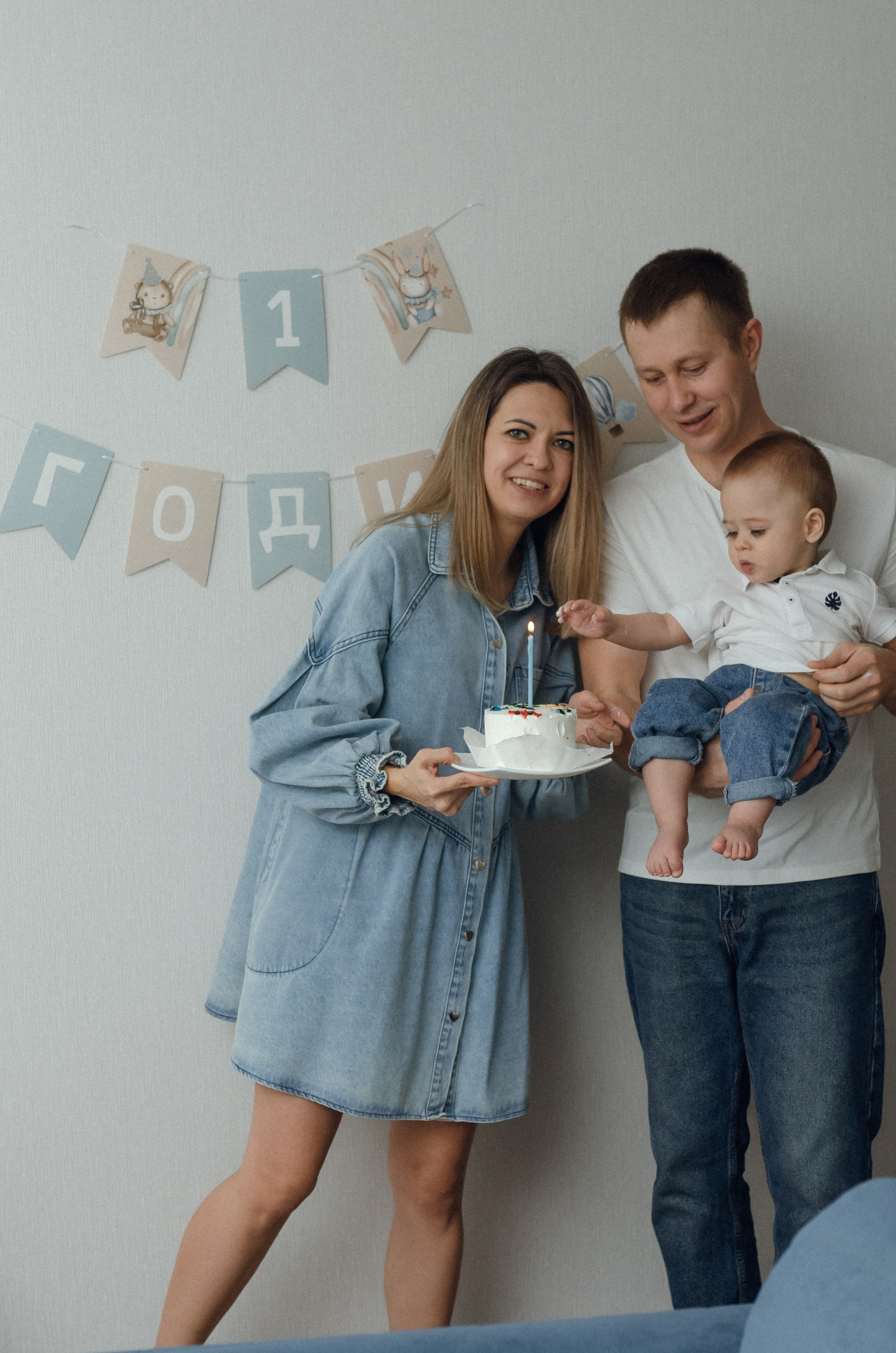 Света, Кирилл и маленький Максим. Семейная домашняя съемка. Семейный фотограф в Барнауле Ирина Ястребова