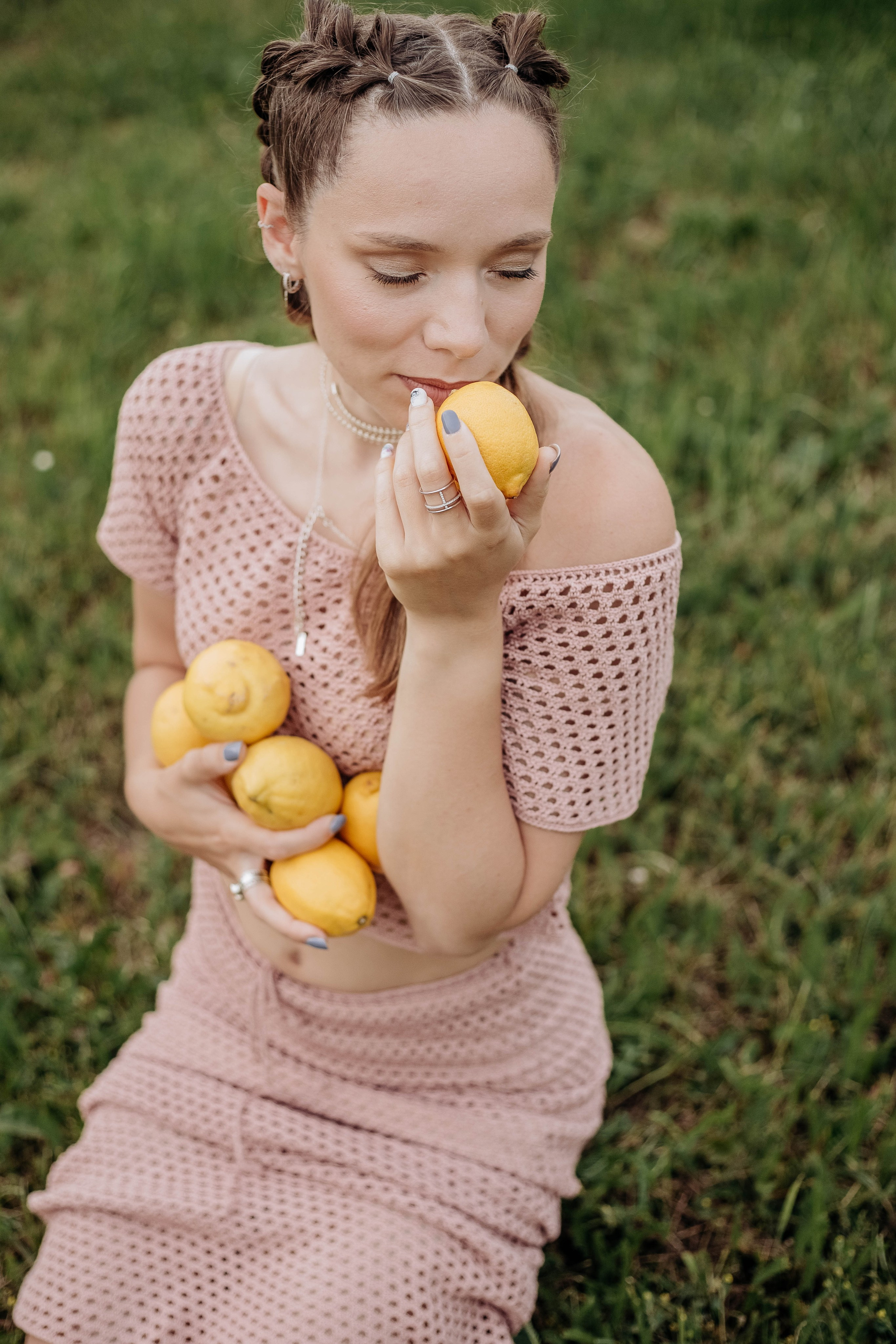Аня с лимонами. Свадебный и Семейный фотограф Маргарита Павлова