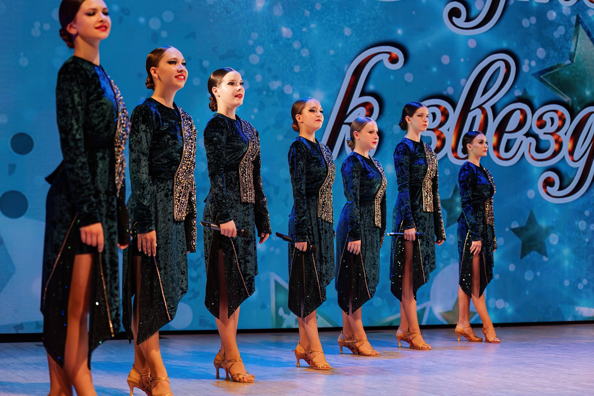 Отчетный концерт Образцового коллектива Алтая театра эстрадной песни «Созвездие». Свадебный и репортажный фотограф Никита Сницарев в Барнауле