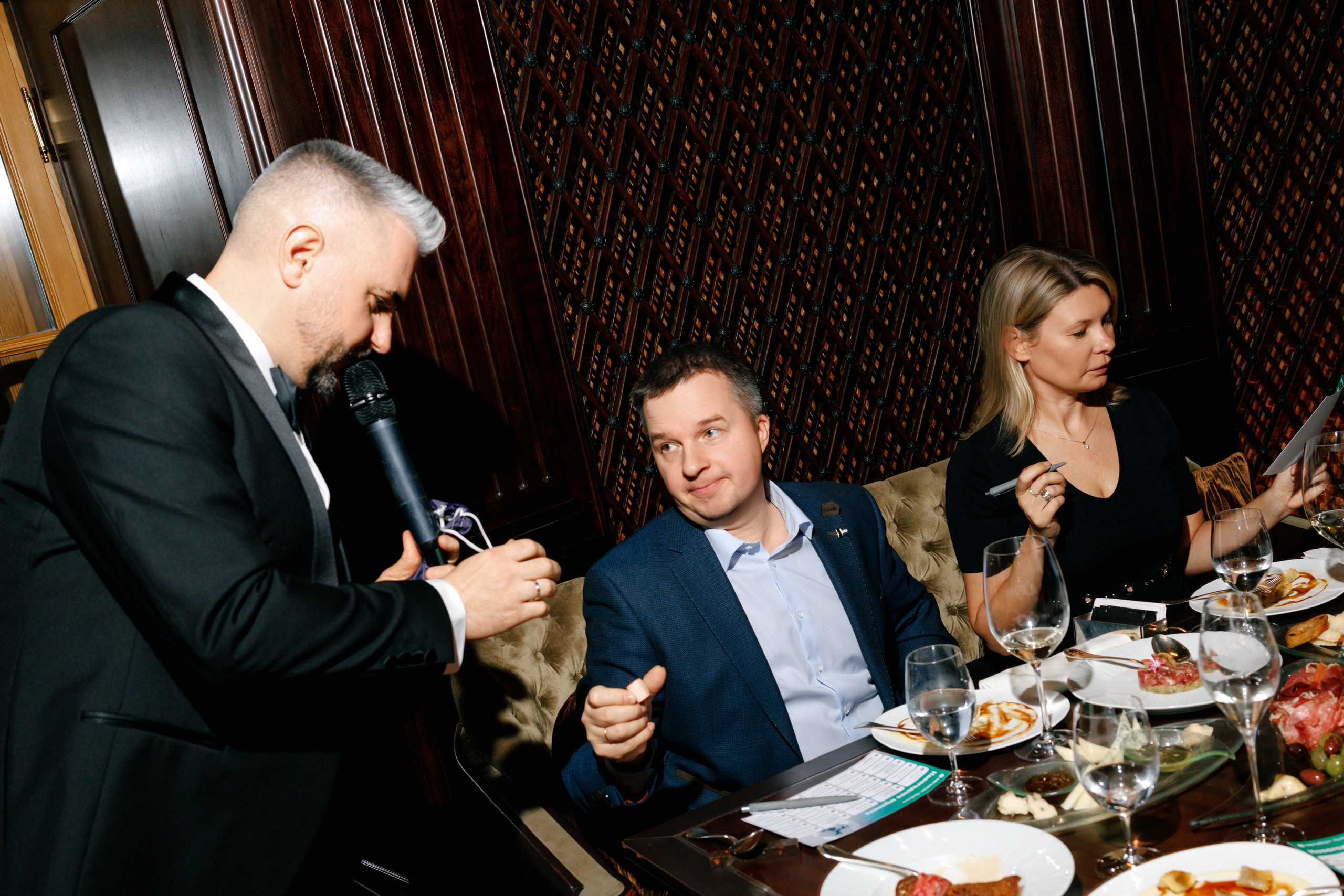 Four Seasons Lion Palace St. Petersburg 5* — МегаФон. Коммерческий фотограф в Санкт-Петербурге | Фуд, интерьерная и рекламная съемка | Влад Жолудев