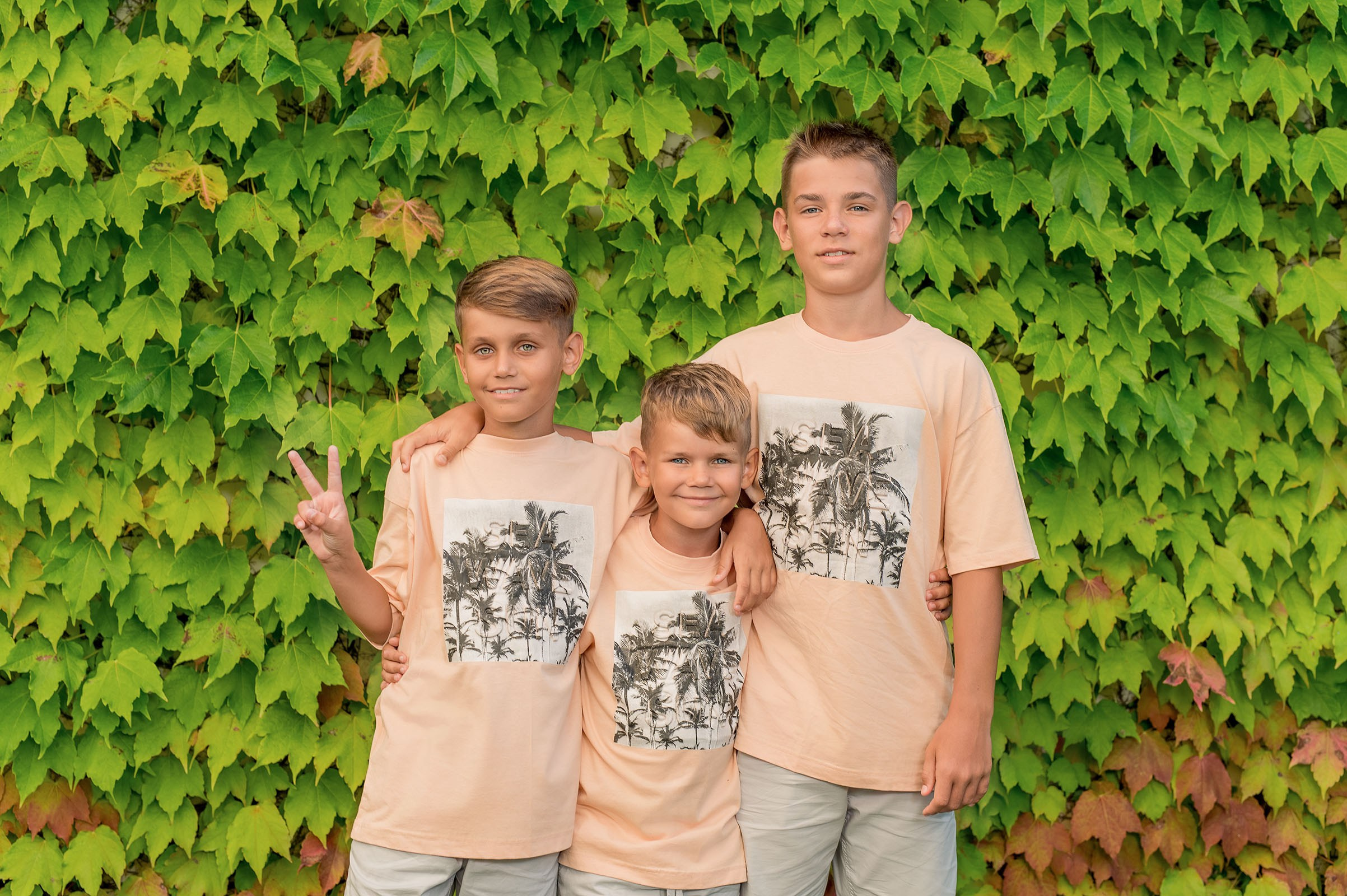 Семейная фотосессия - братья!