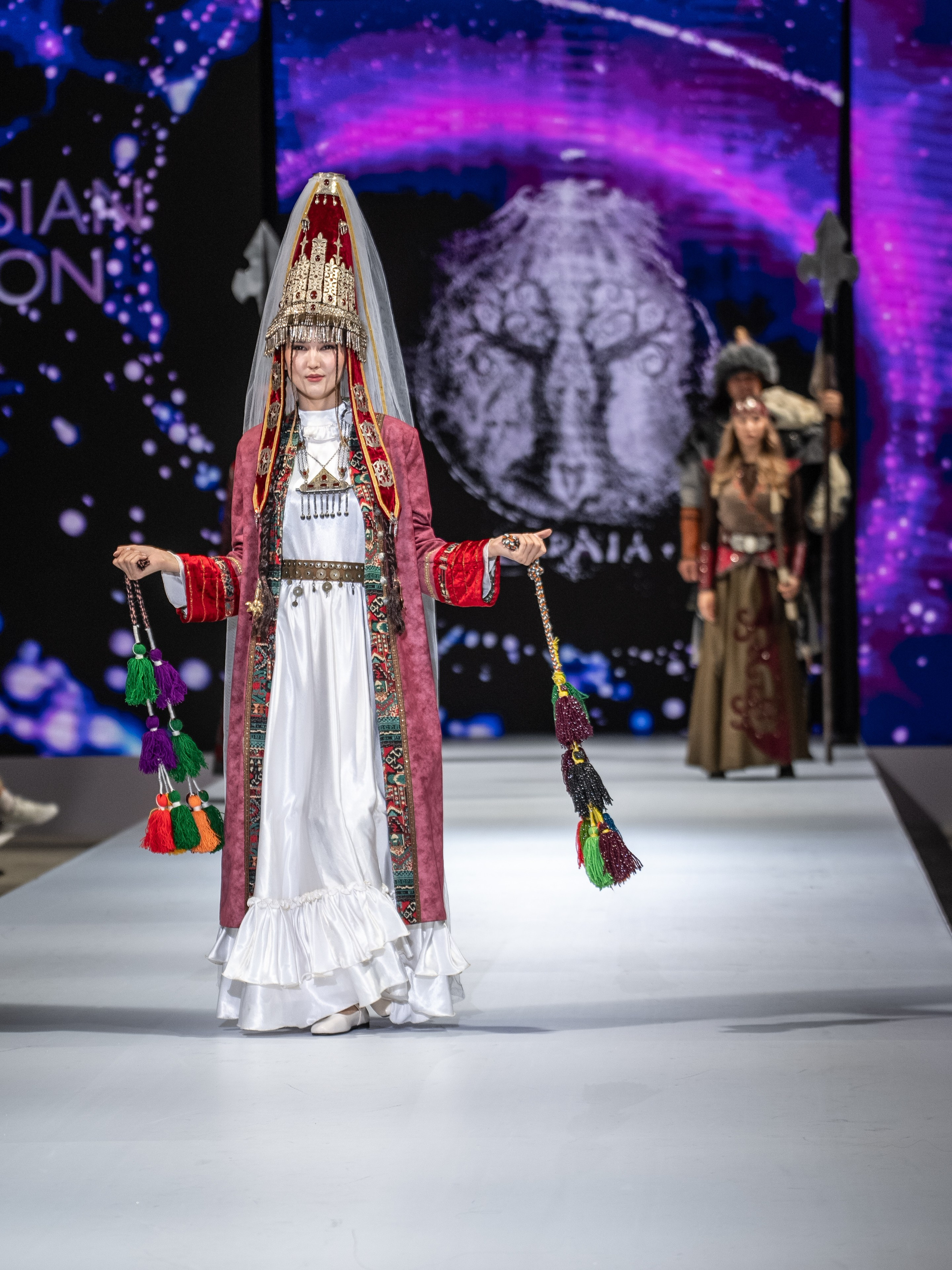 EURASIAN FASHION WEEK Lo Zarata. Сайт Алматинского НЮ АРТ, будуар и фэшн фотографа Дениса Карпенко