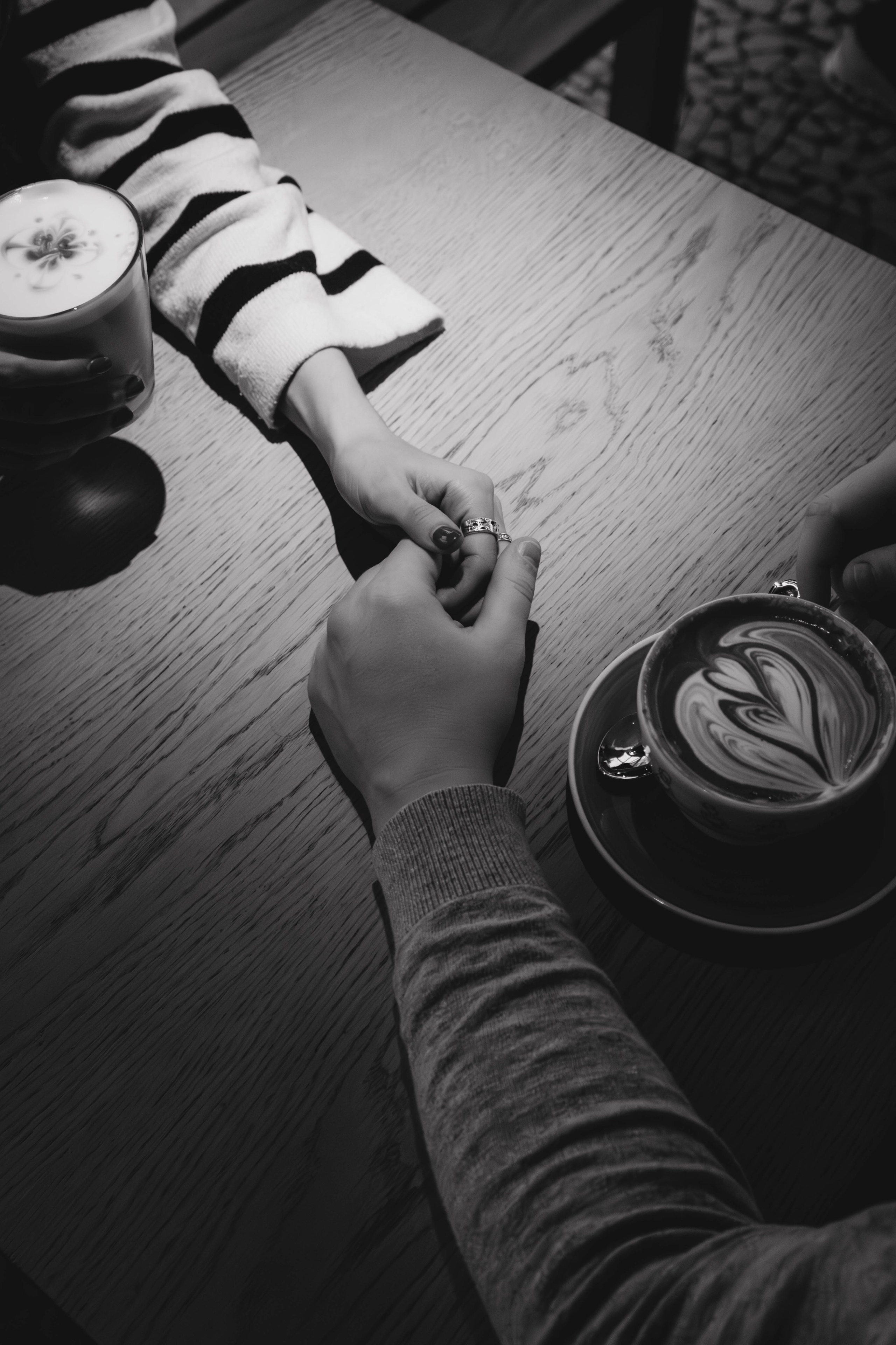 Саша и Максим. Чистые пруды. Фотограф Москва Валерия Веденина