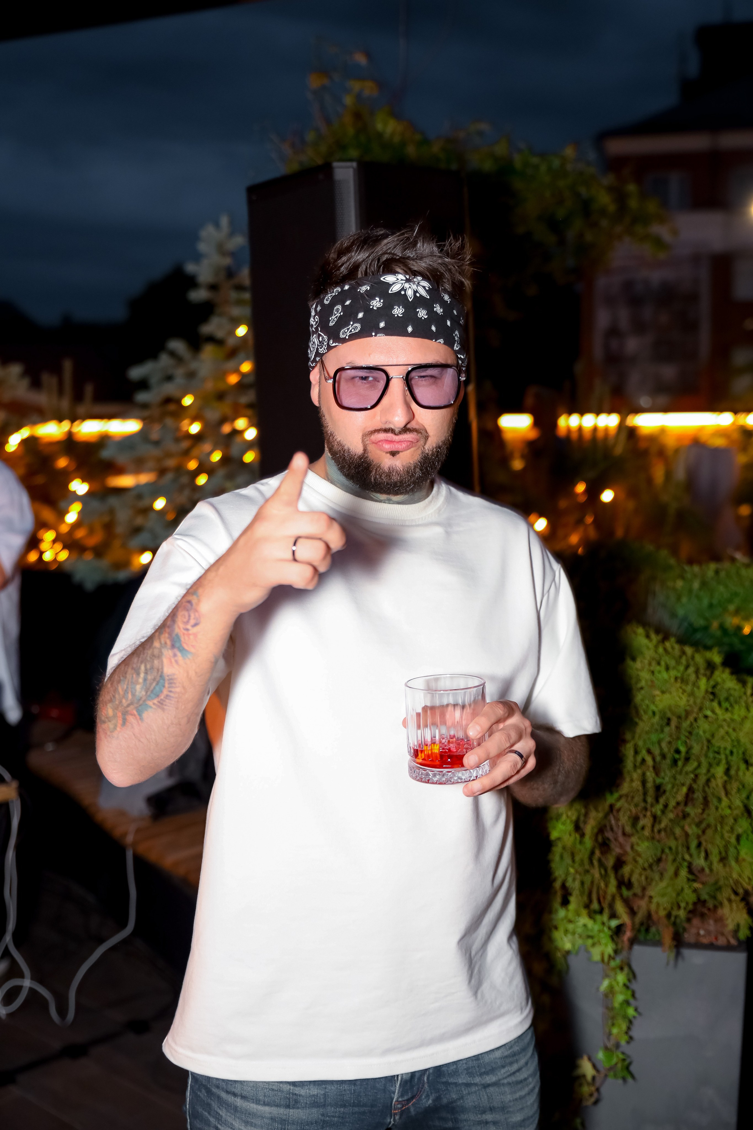 LA night & Fiji wave. 2000’s