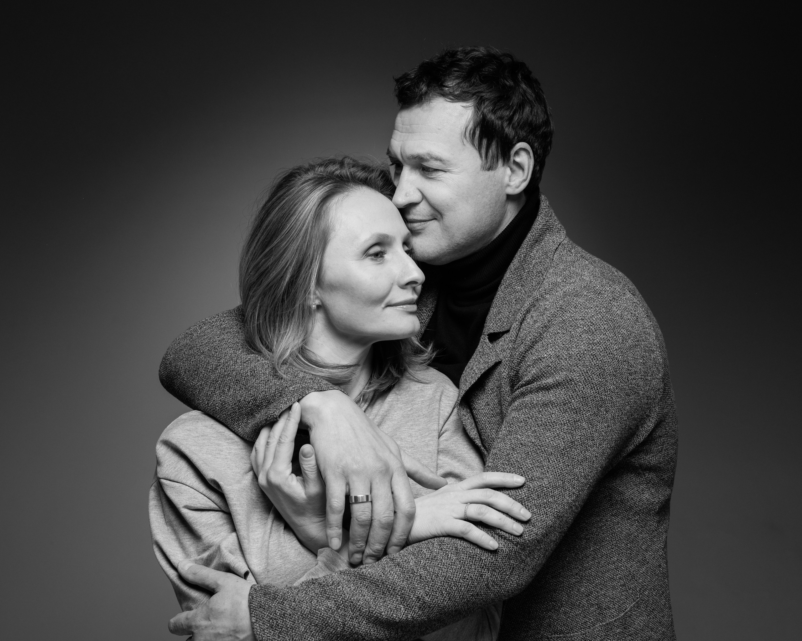 Актер Алексей Рыжков и актриса Мария Есипенко