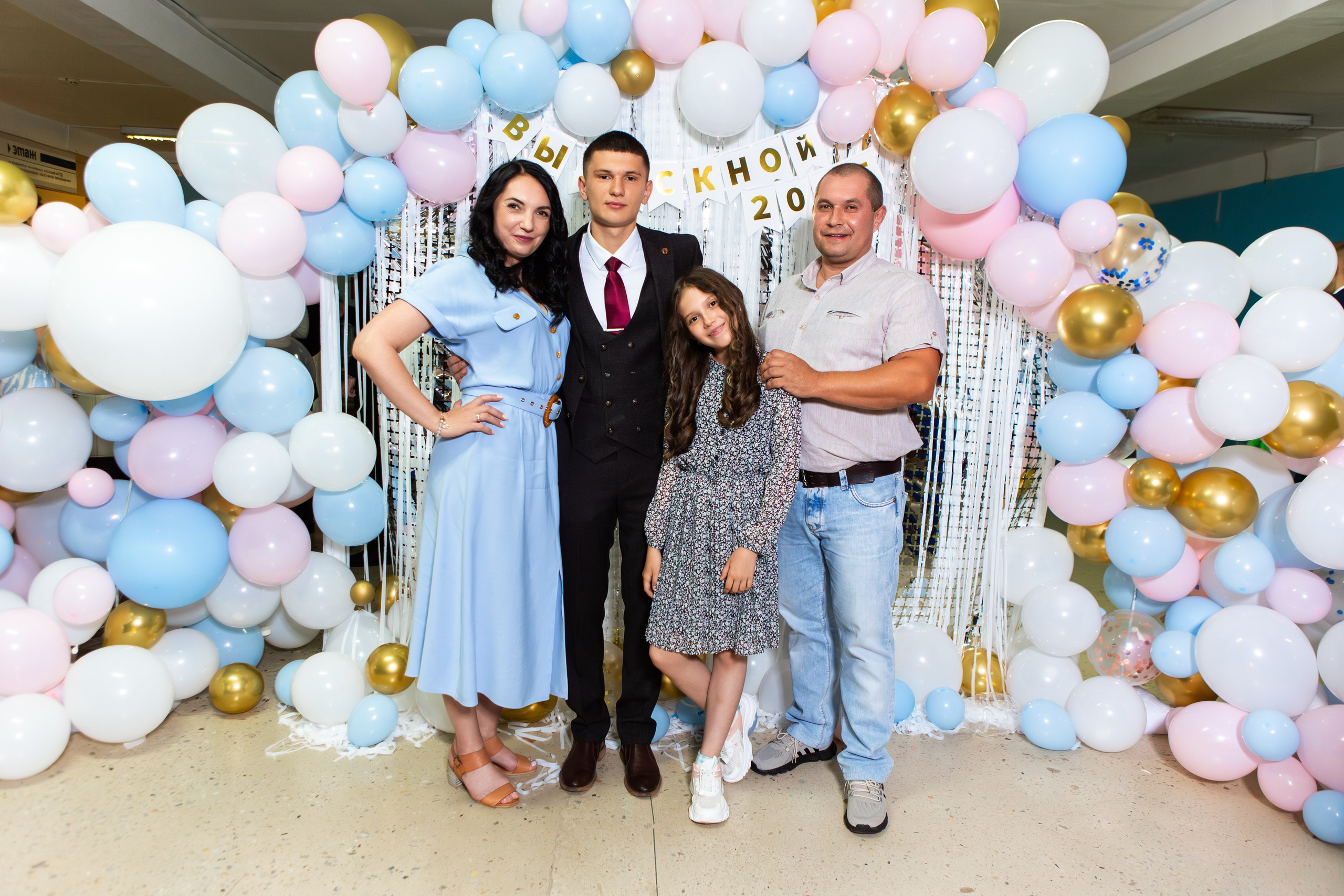 ФОТОСЕССИЯ С РОДИТЕЛЯМИ ВЫПУСКНОЙ 2025 9 ШКОЛА МЦЕНСК. ТВОЙ АЛЬБОМ / ТВОИ ПРАВИЛА
