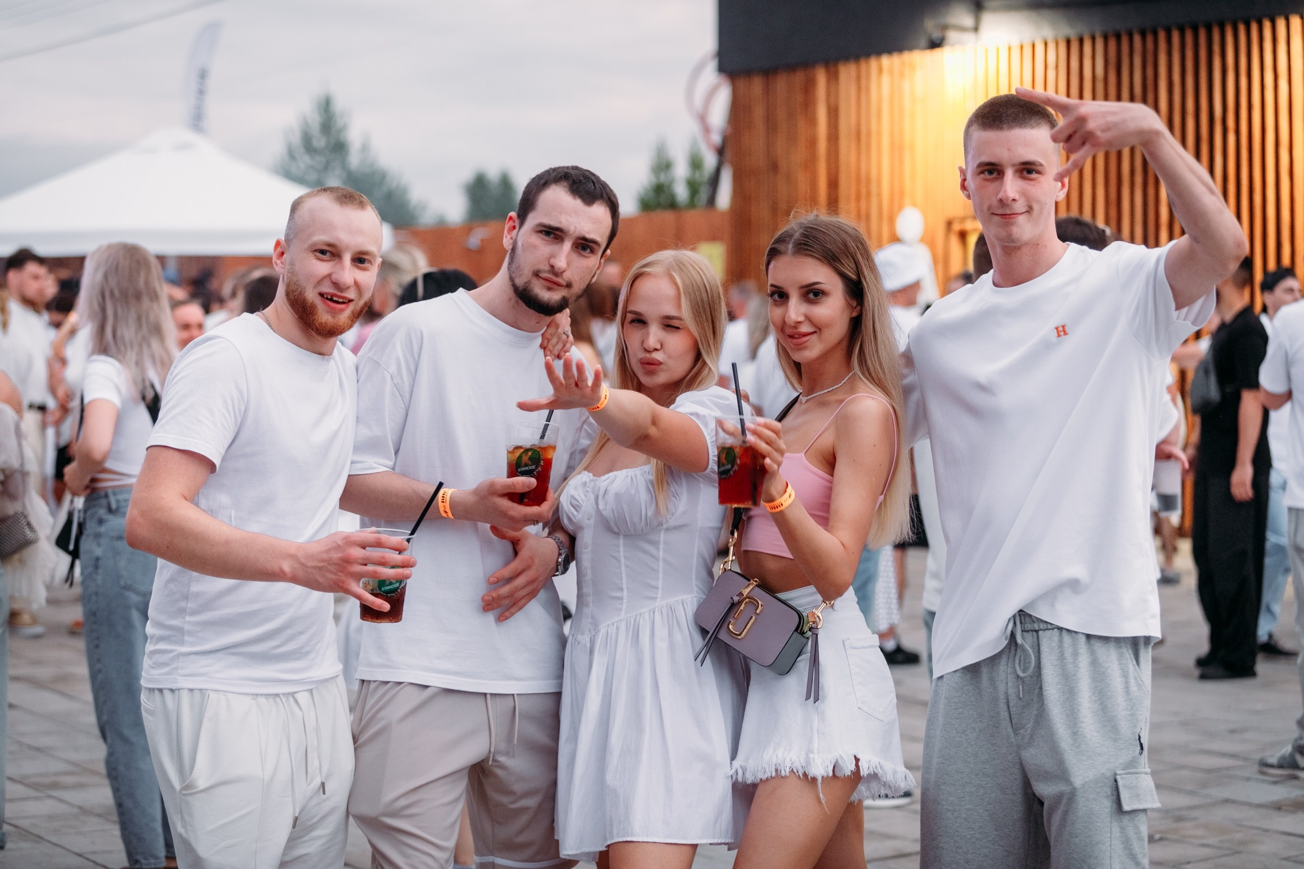 White Party @ Бархат парк. Репортажный фотограф Максим Полянский. Москва, Санкт-Петербург, Красноярск