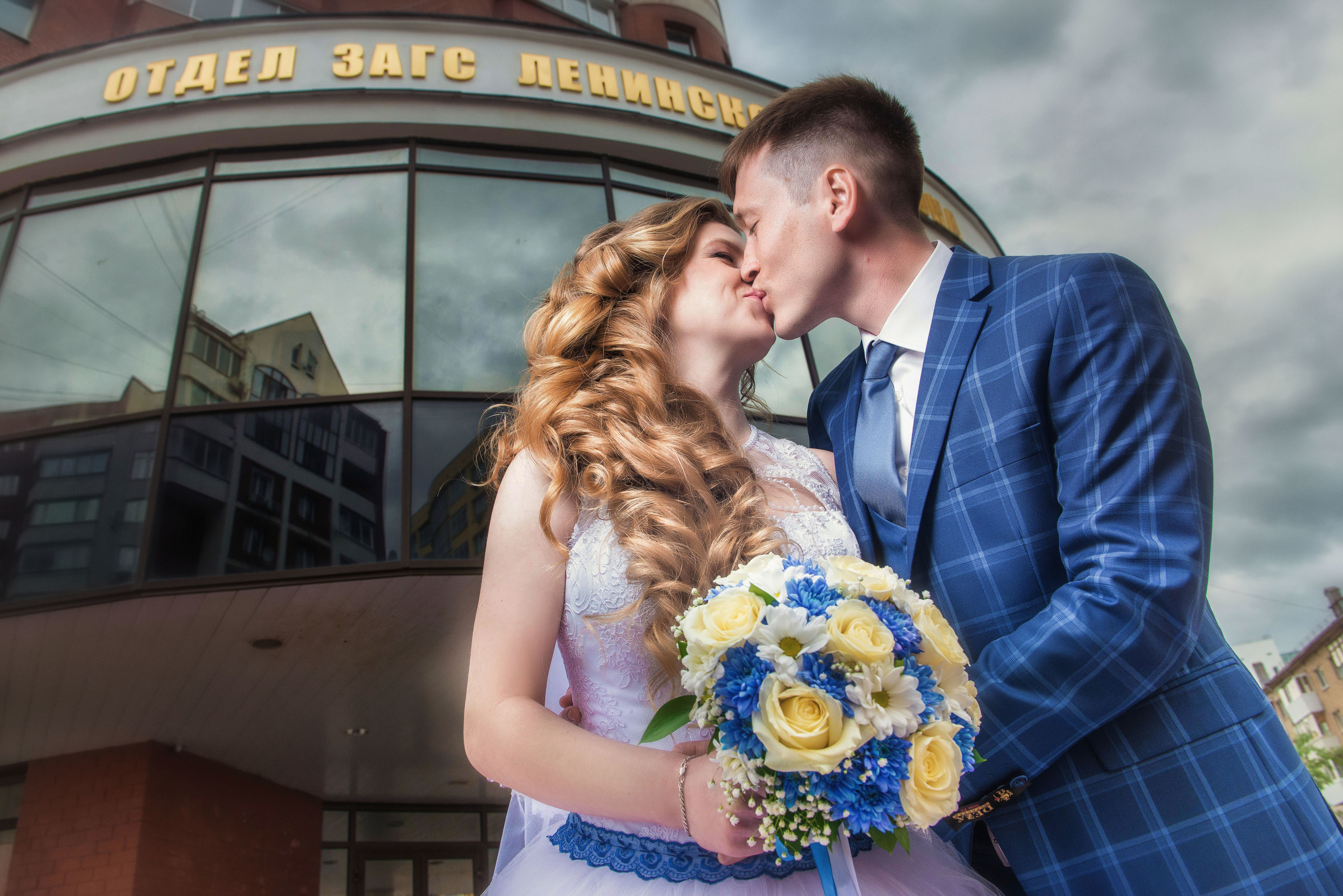 Свадебный фотограф на Урале Виктор Соколов