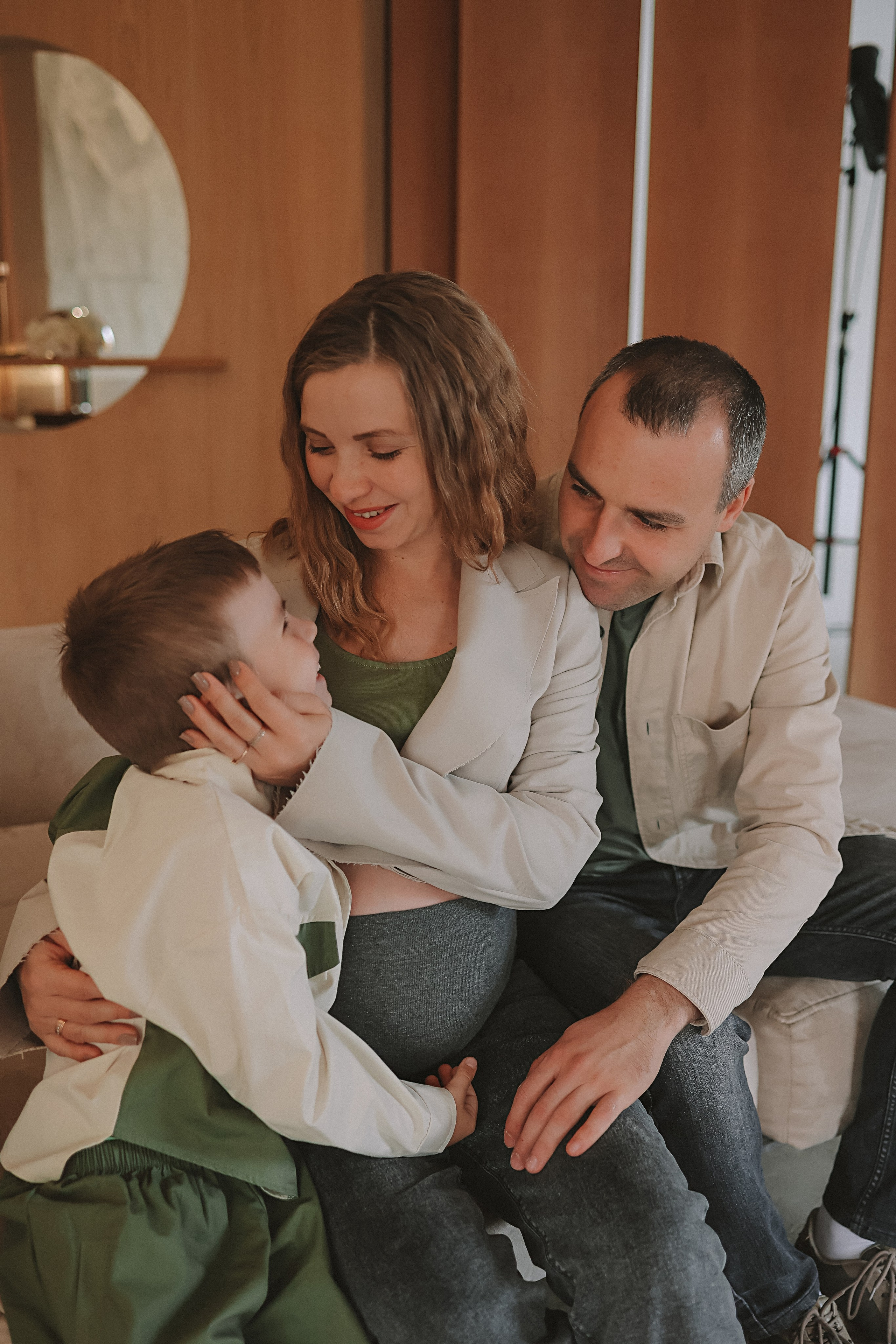 Фататум циклорама и зал. Семейный фотограф Тюмень, фотограф на роды Салмина Мария