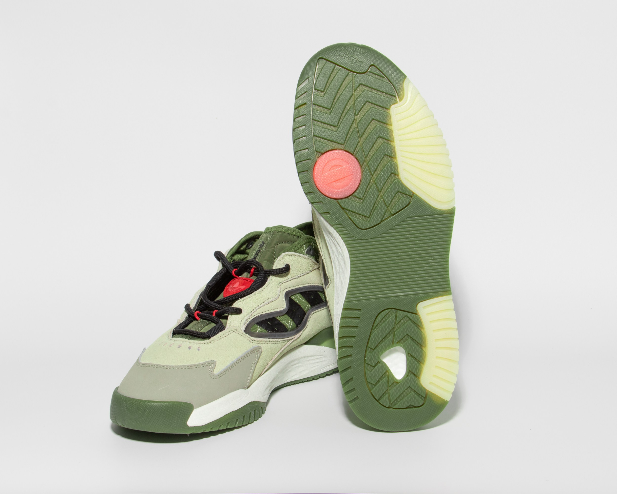 Каталог на белом фоне