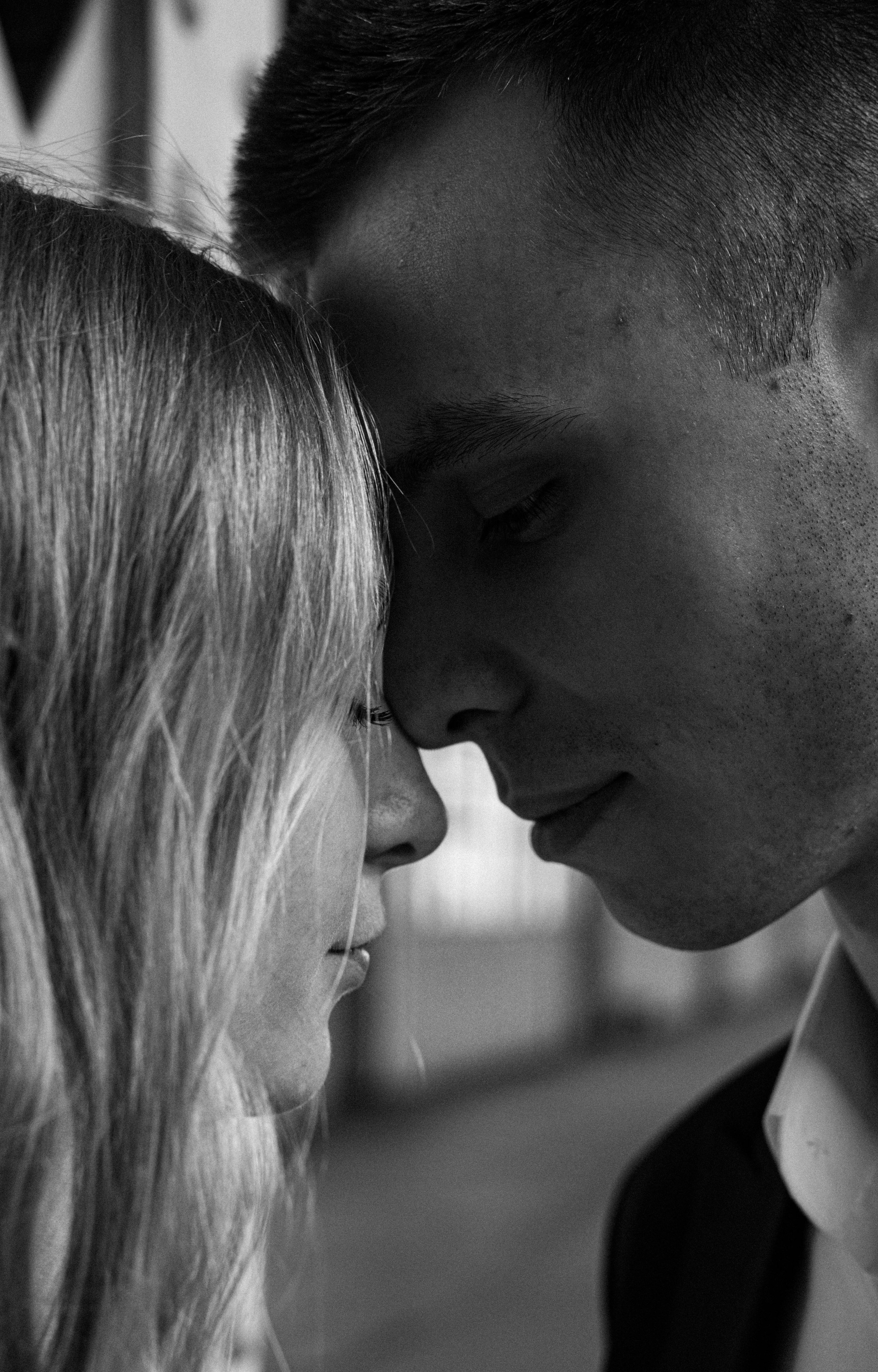 Даша и Константин Витебский вокзал. Фотограф/видеограф в Санкт-Петербурге Динара Гольдина