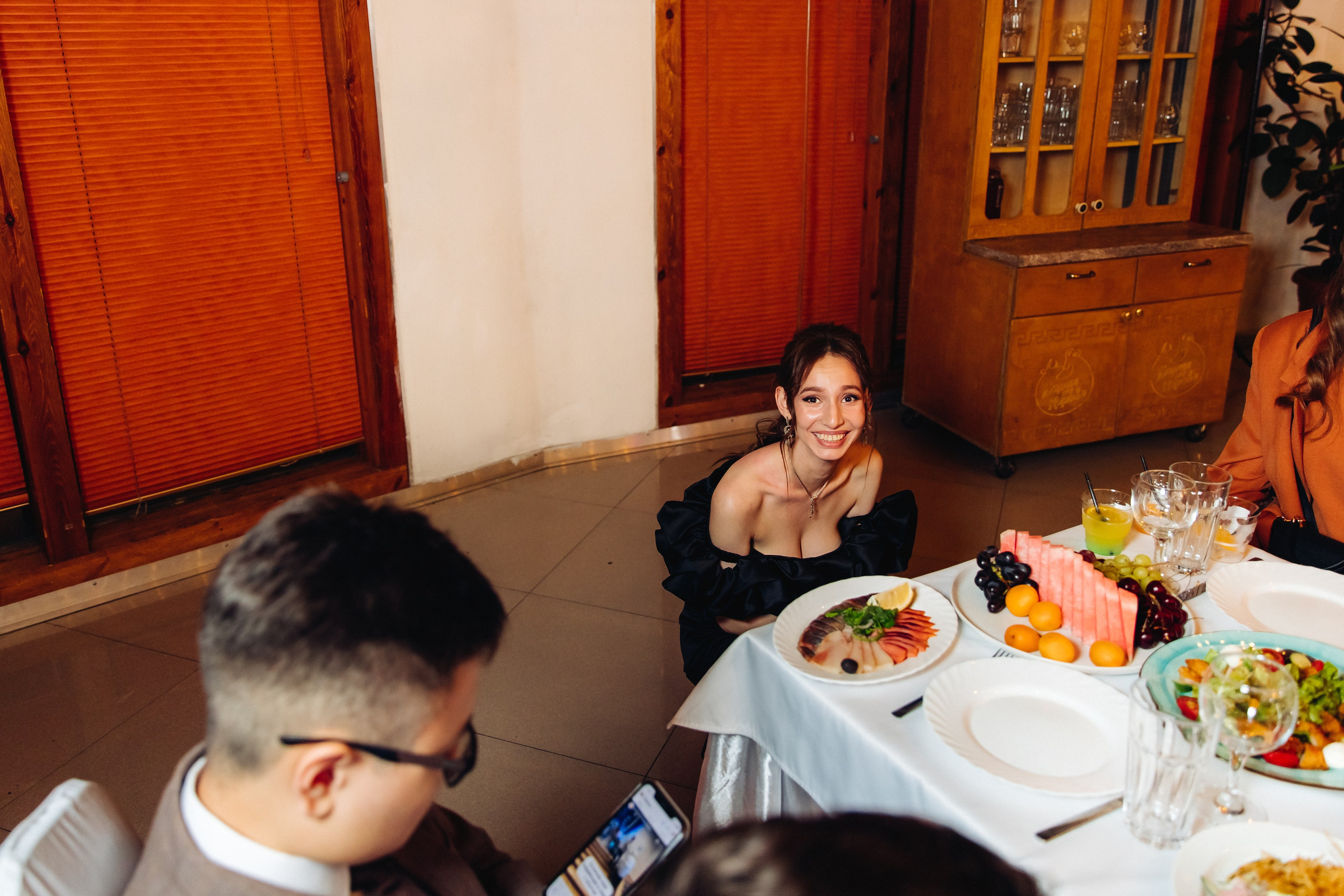 Выпускной вечер. 49 школа. Баран на корове. Свадебный и семейный фотограф в Улан-Удэ