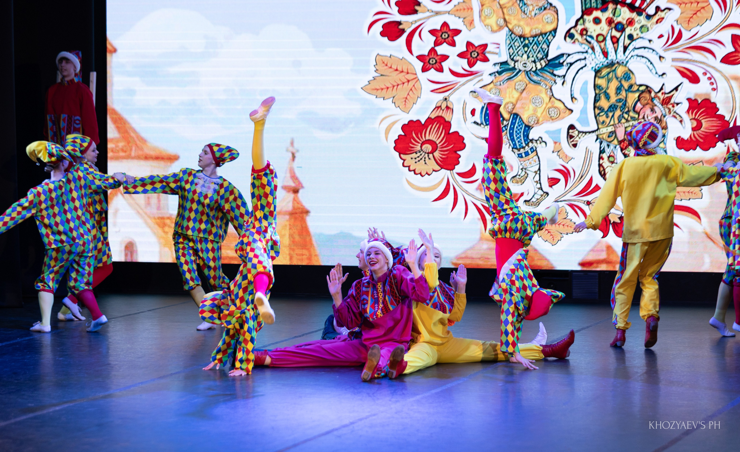 Отчетный концерт Ансамбля танца «Вольный Ветер». Фотограф в Нижнем Новгороде, Дзержинске Олеся Хозяева