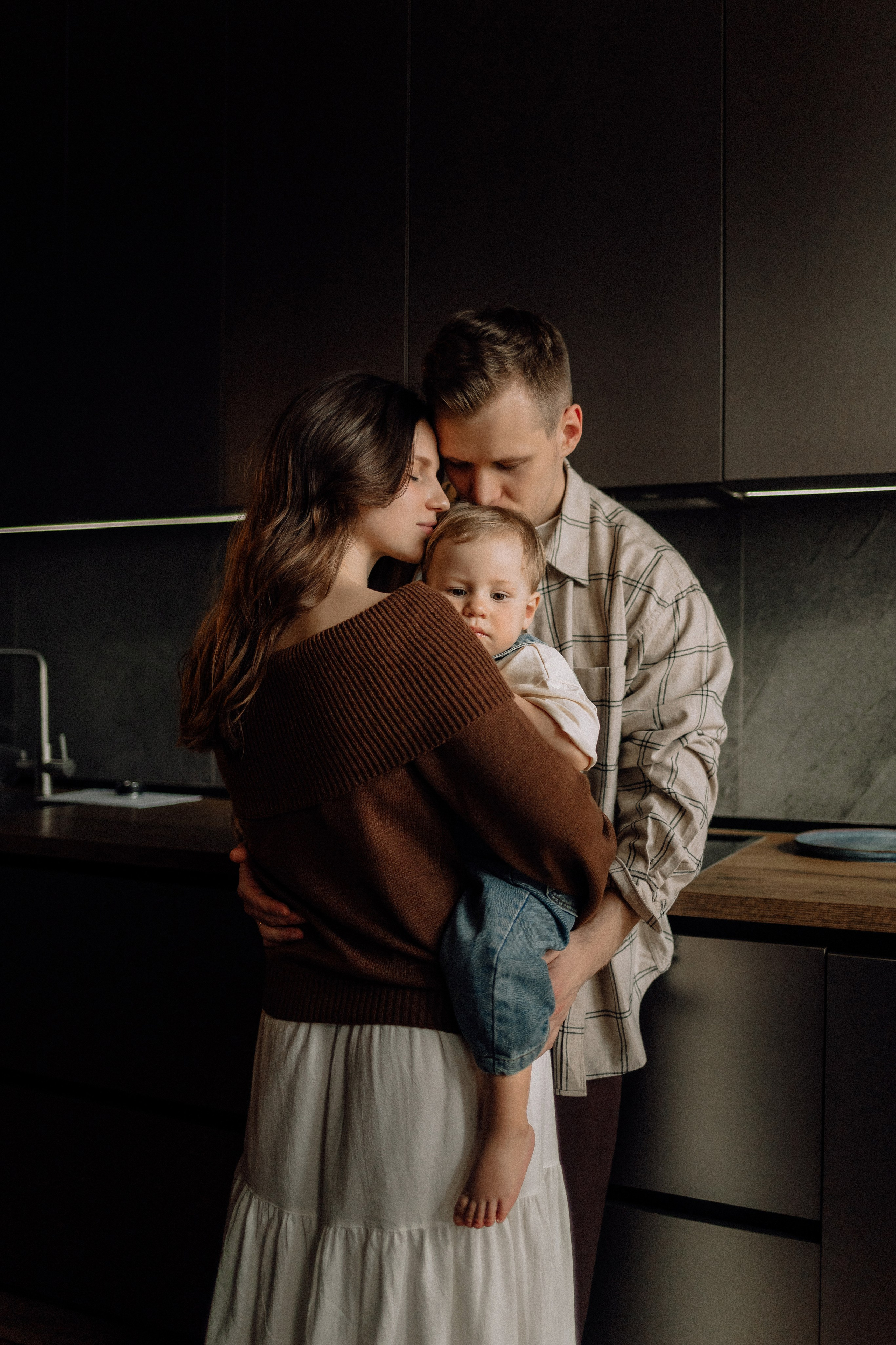 Звонко смеялись