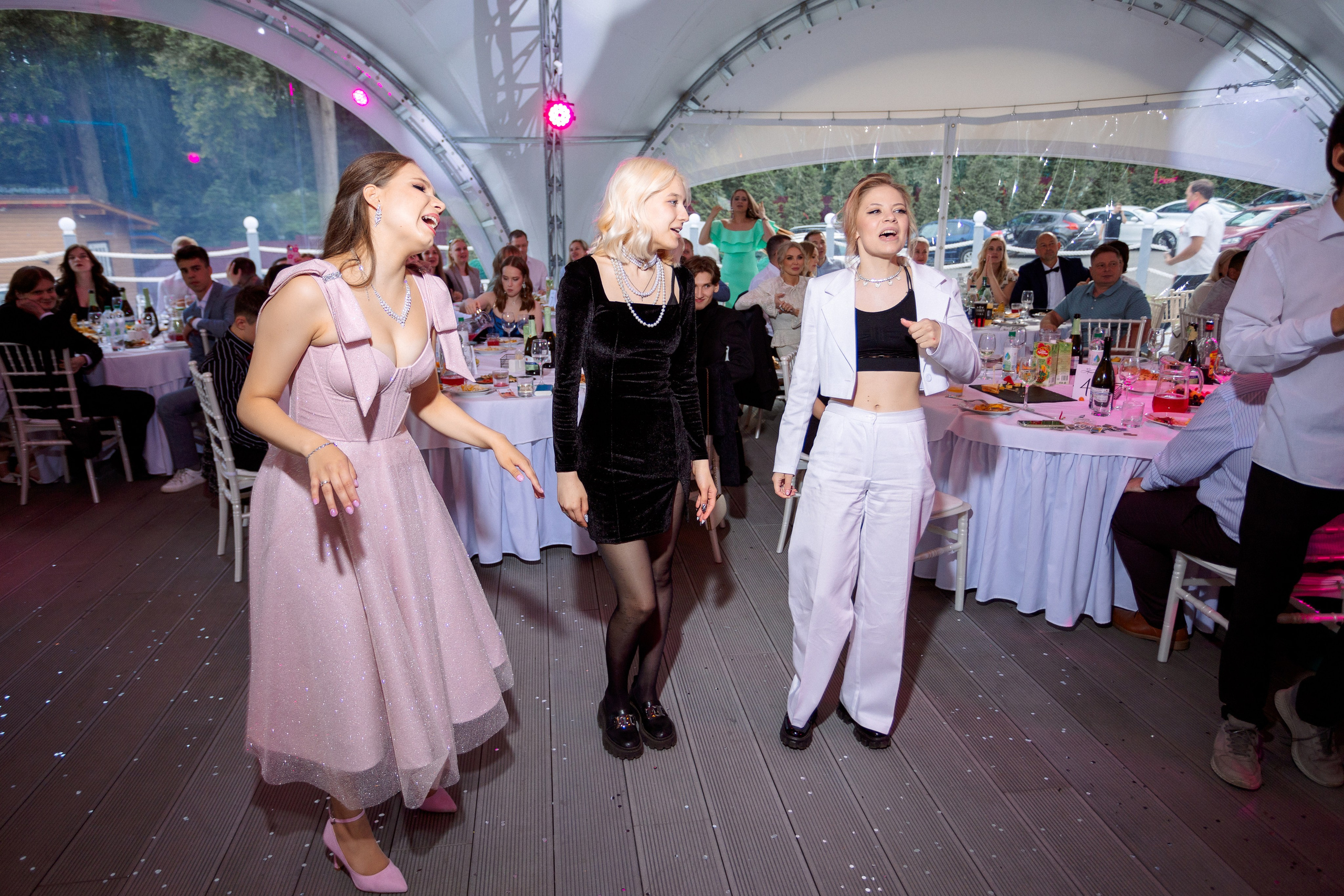 ВЫПУСКНОЙ: Волки-Липки. Все фото. Профессиональный фотограф в Ижевске Леша Петров