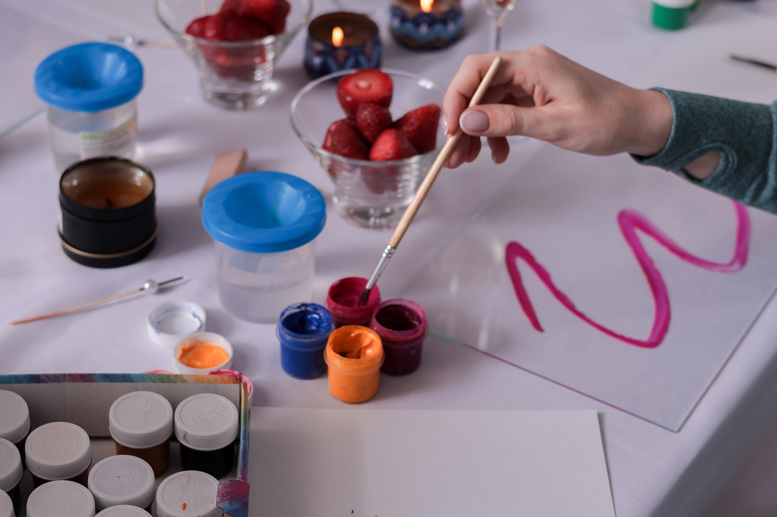 Арт-терапия + аэройога. Фотограф Надршина Лилия