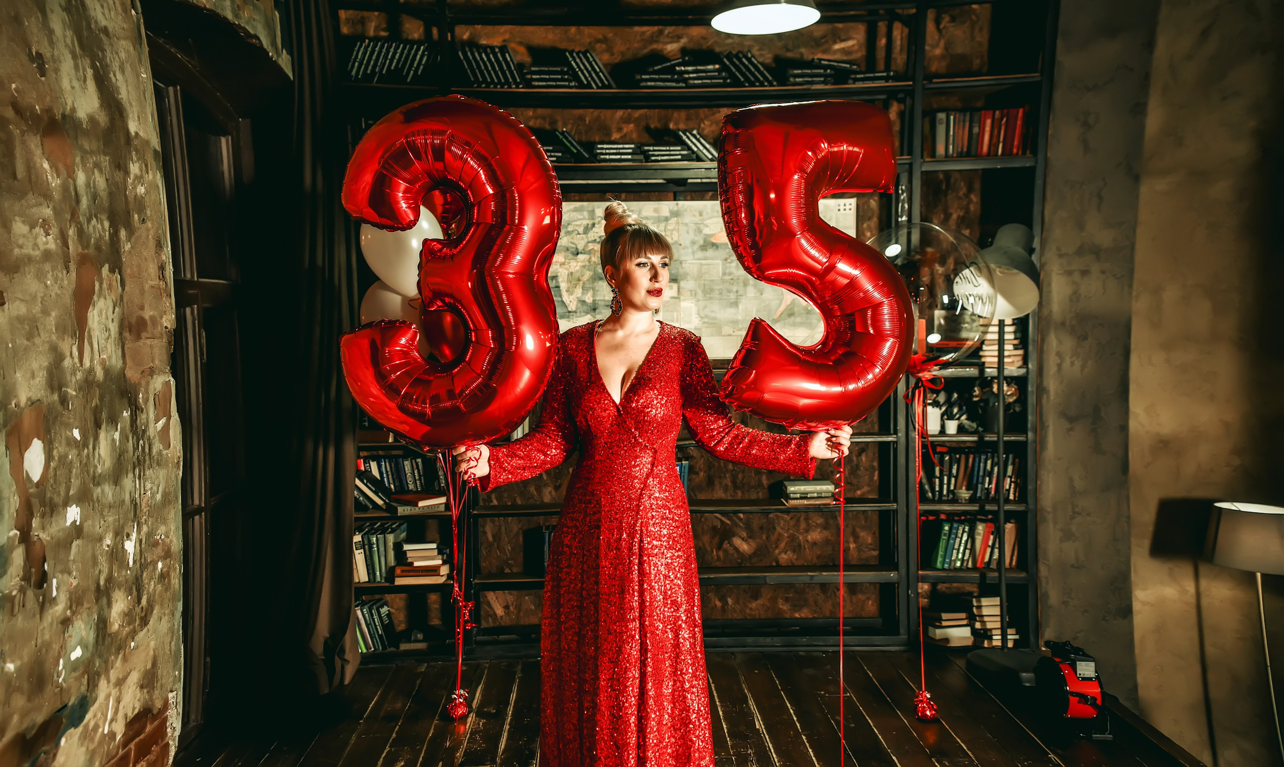 Тематическая вечеринка на юбилей 35 лет. Свадебный, семейный, детский, контент фотограф в Омске Максим Ильин