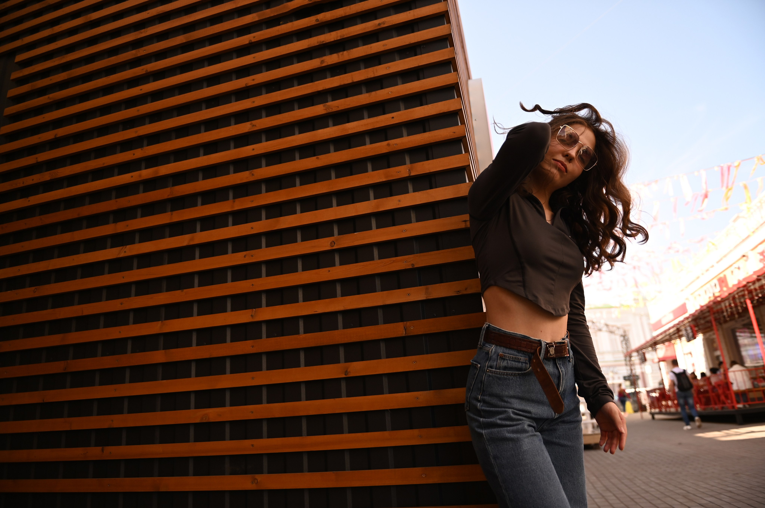 Индивидуальная прогулочная в городе. Свадебный, семейный, детский, контент фотограф в Омске Максим Ильин